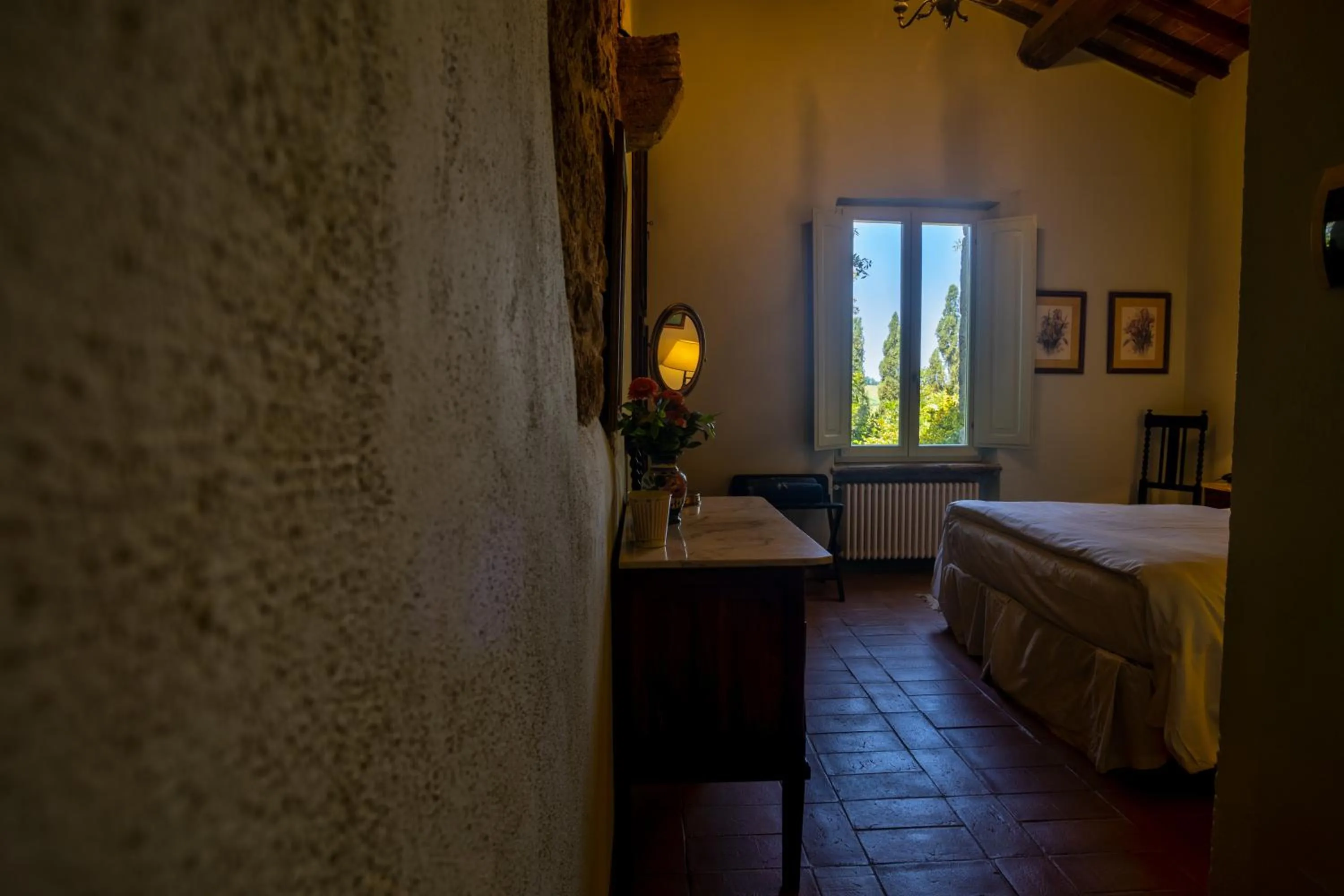 Photo of the whole room in Borgo Laticastelli