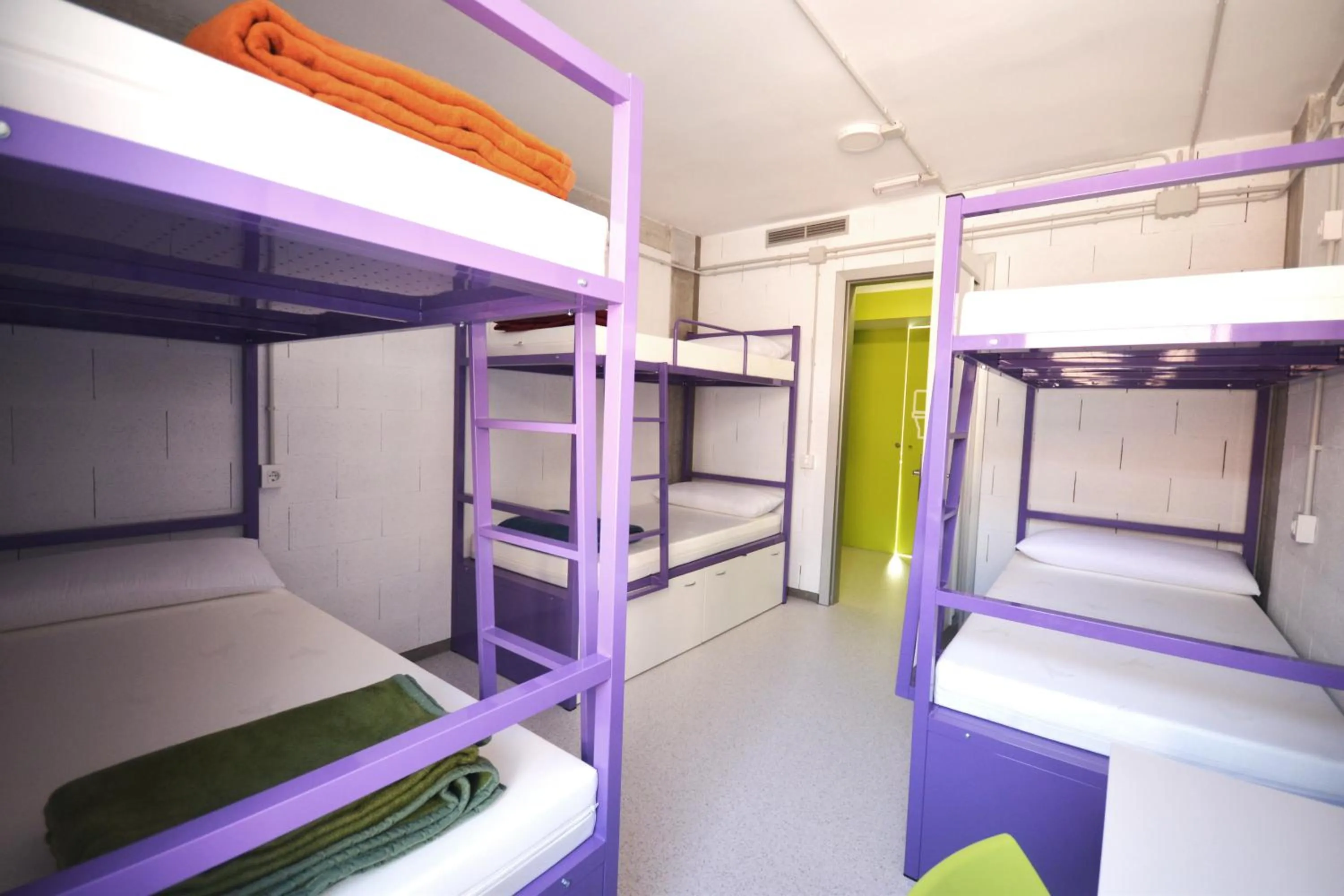 Photo of the whole room, Bed in Scout Madrid Hostel