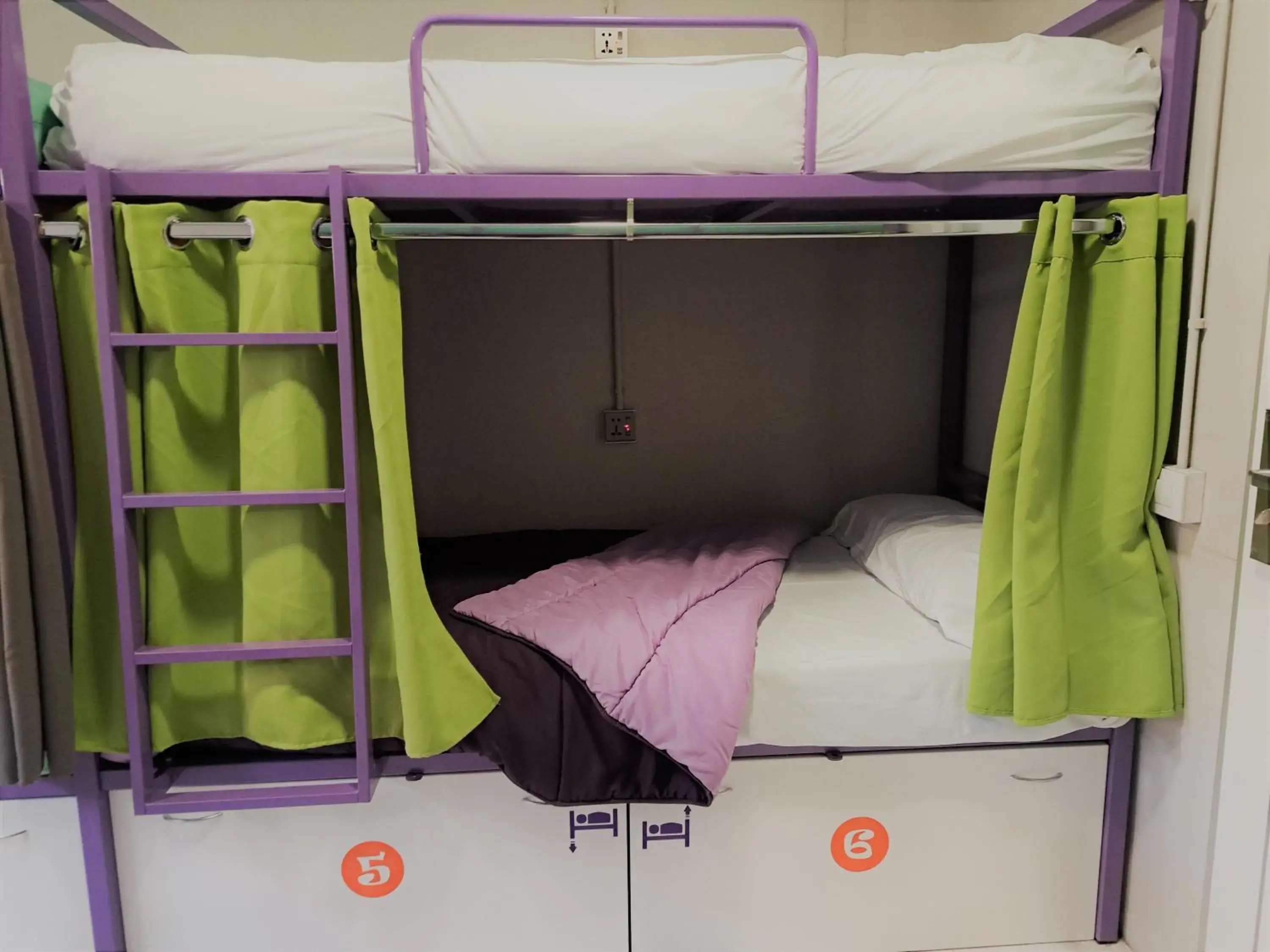bunk bed, Bed in Scout Madrid Hostel bunk bed, Bed in Scout Madrid Hostel
