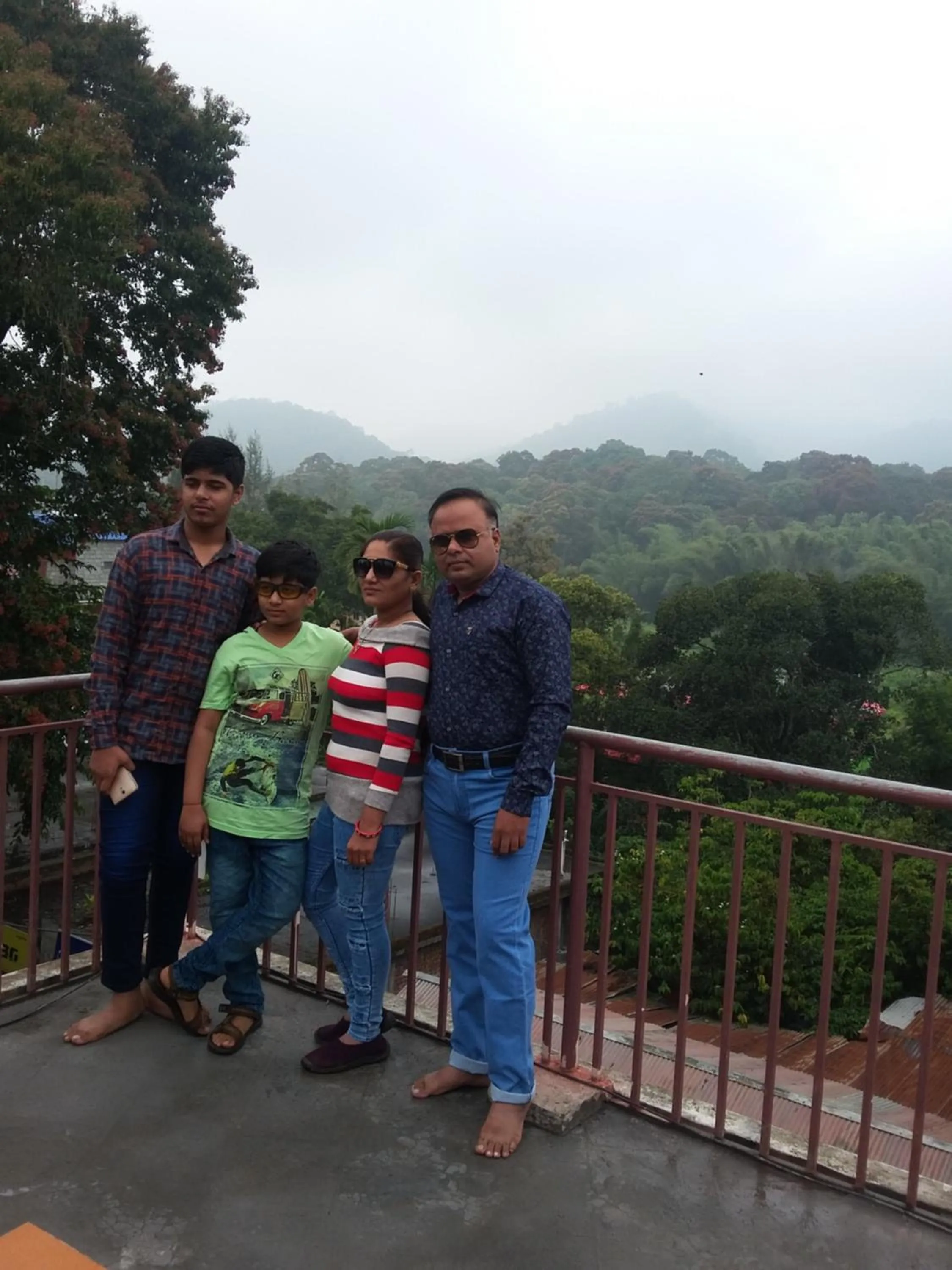 group of guests in Quadriya Palace