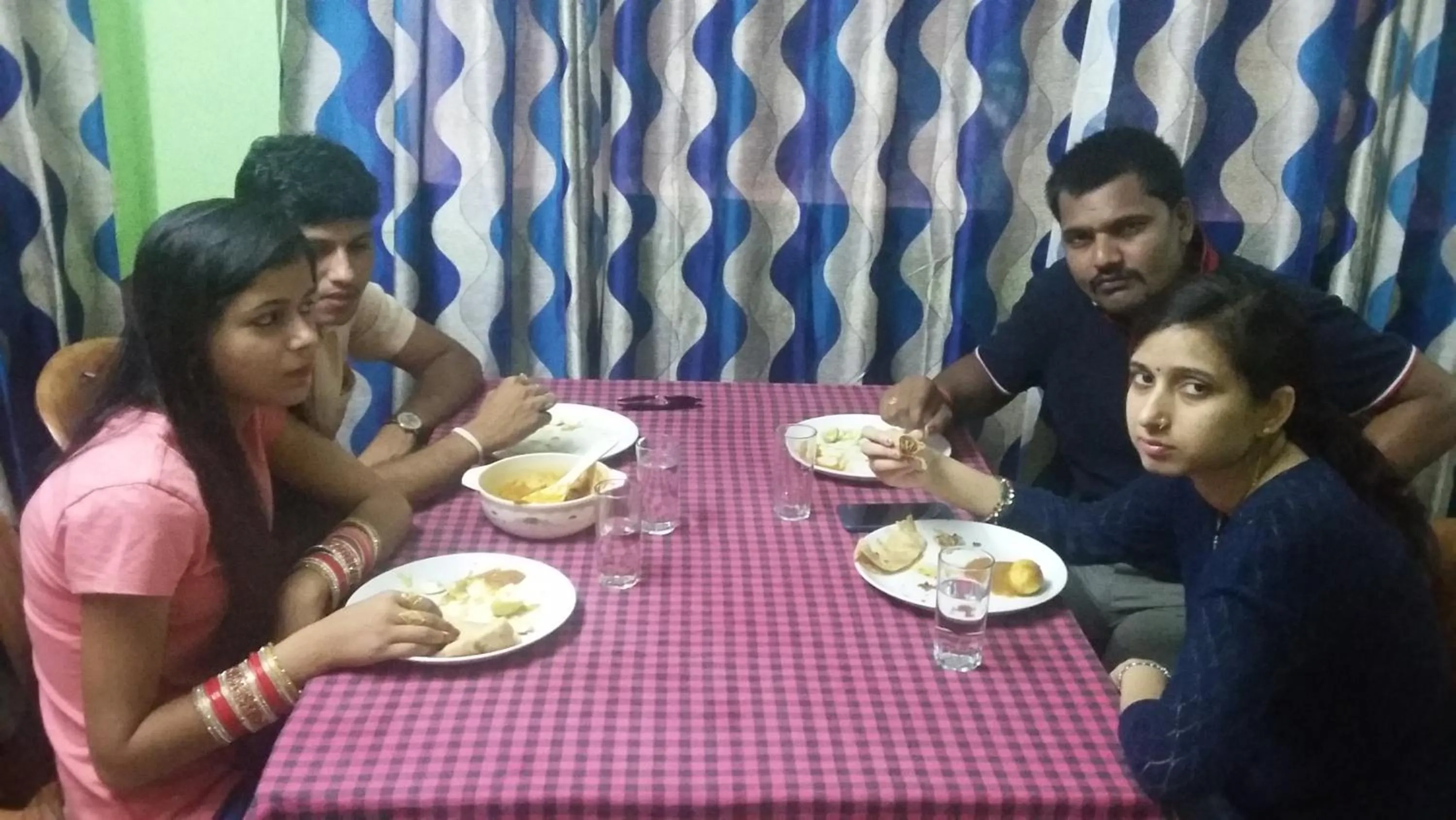 Restaurant/places to eat in Quadriya Palace