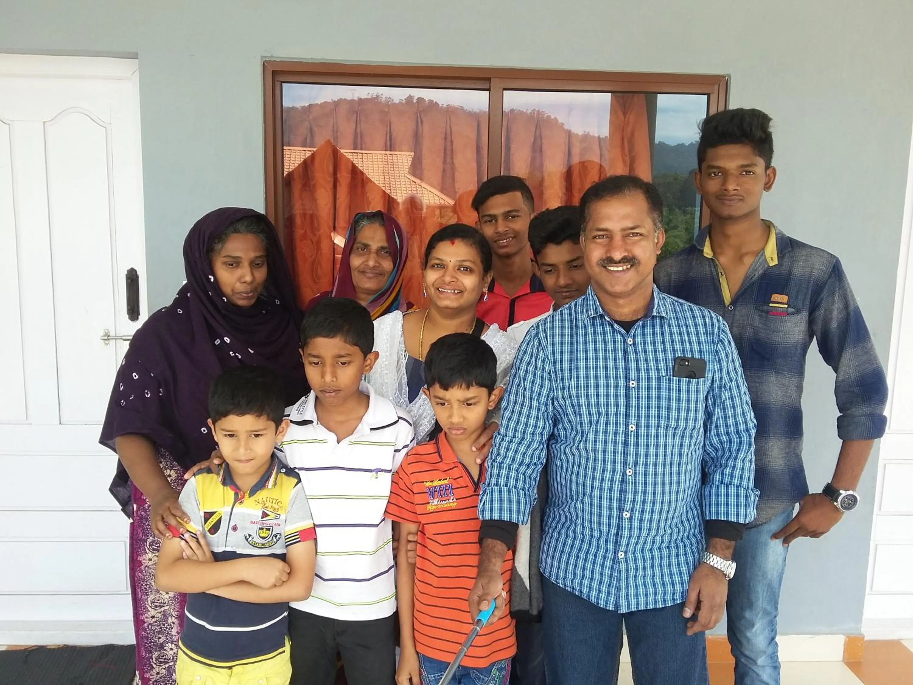 group of guests in Quadriya Palace