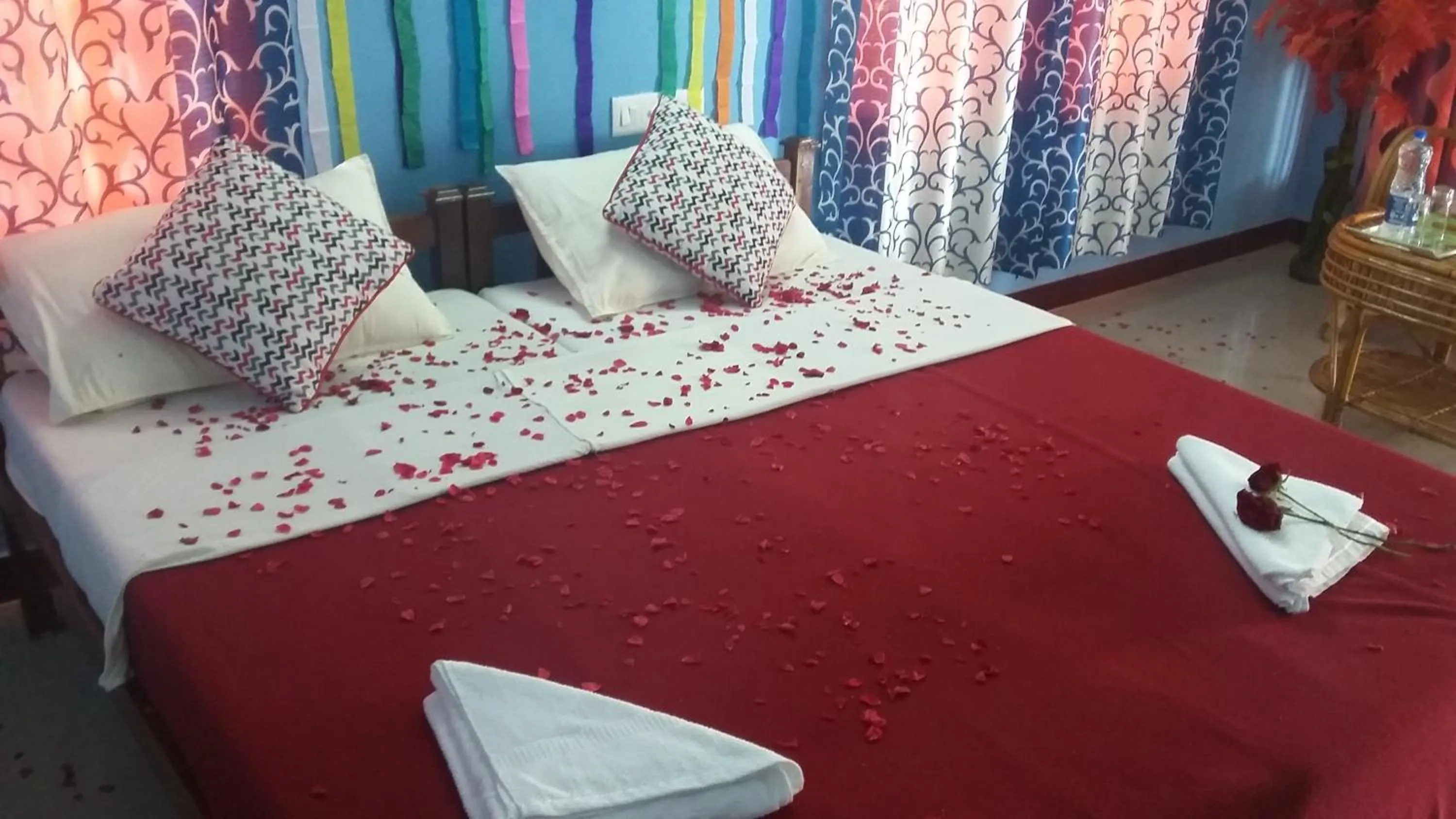 Bed in Quadriya Palace