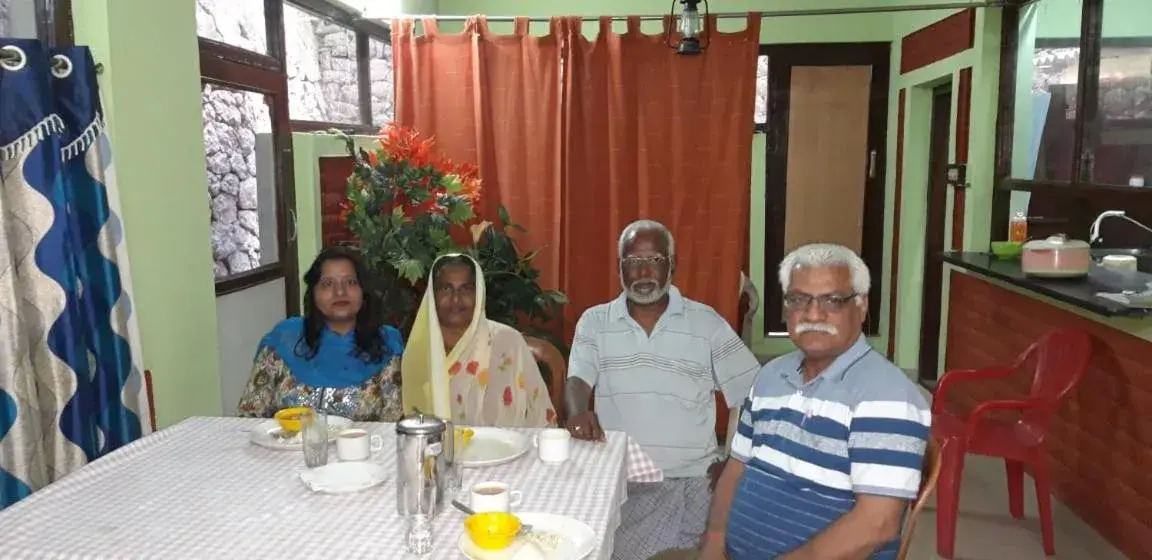 Restaurant/places to eat in Quadriya Palace Restaurant/places to eat in Quadriya Palace