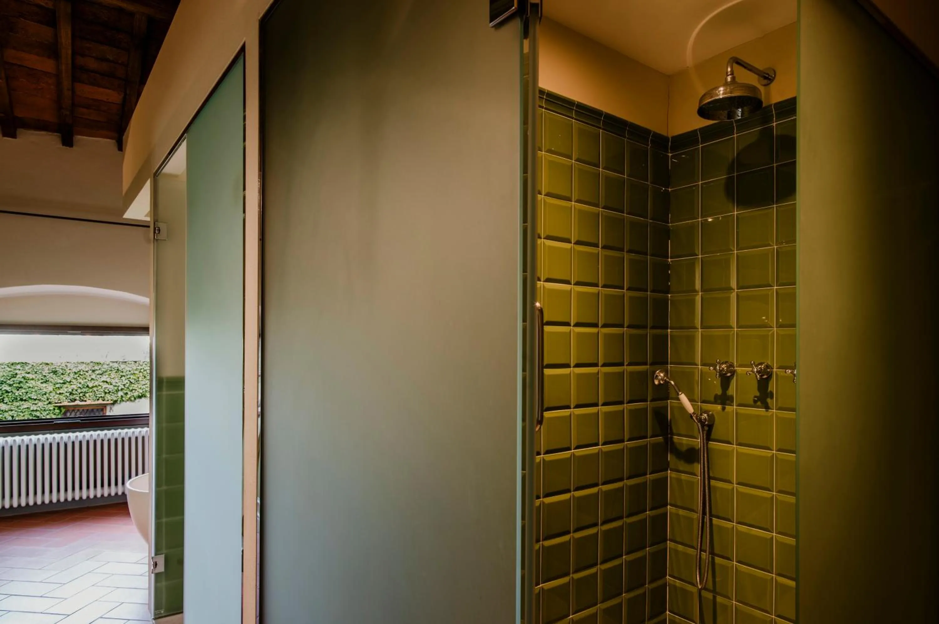 Shower in Villa Medicea di Lilliano