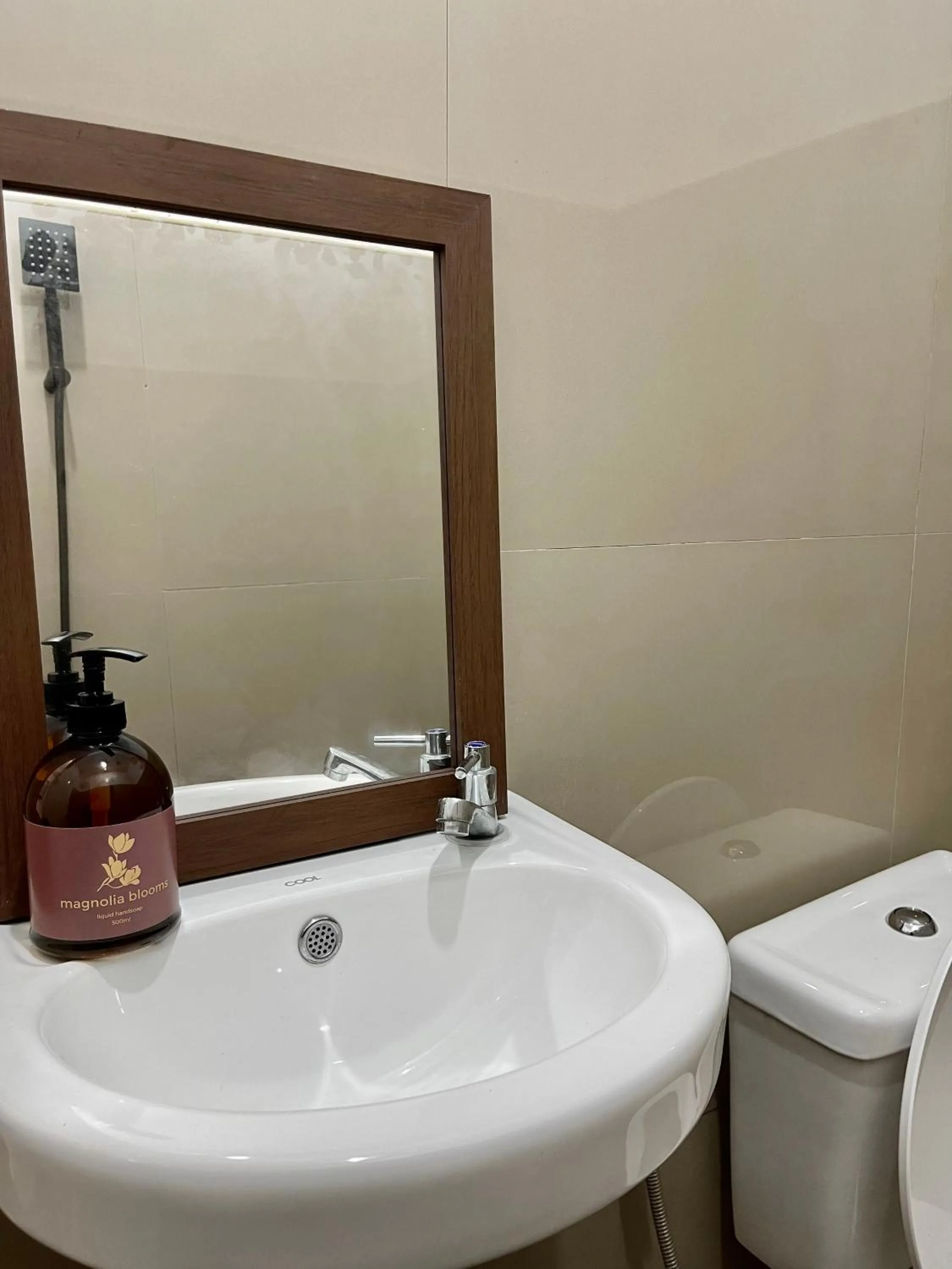 Iwa Hotel