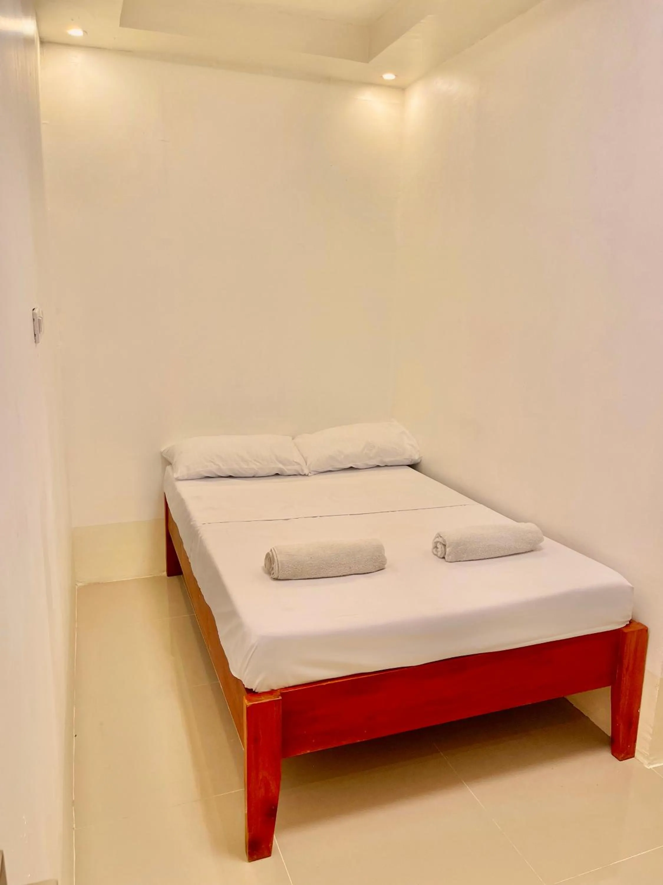 Bed in Iwa Hotel