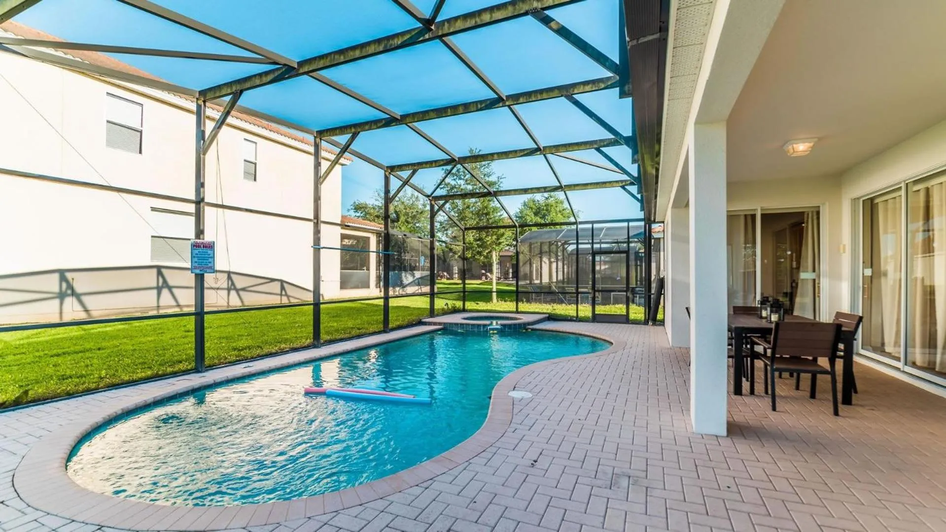 Disney Retreat w/ Wizard & Galaxy Rooms