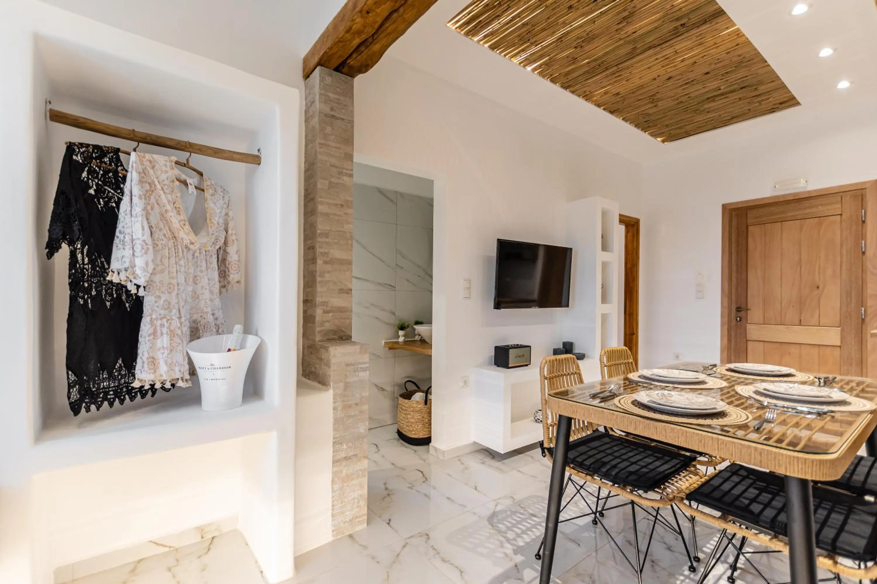 Shower in Naxian Serenity Suites