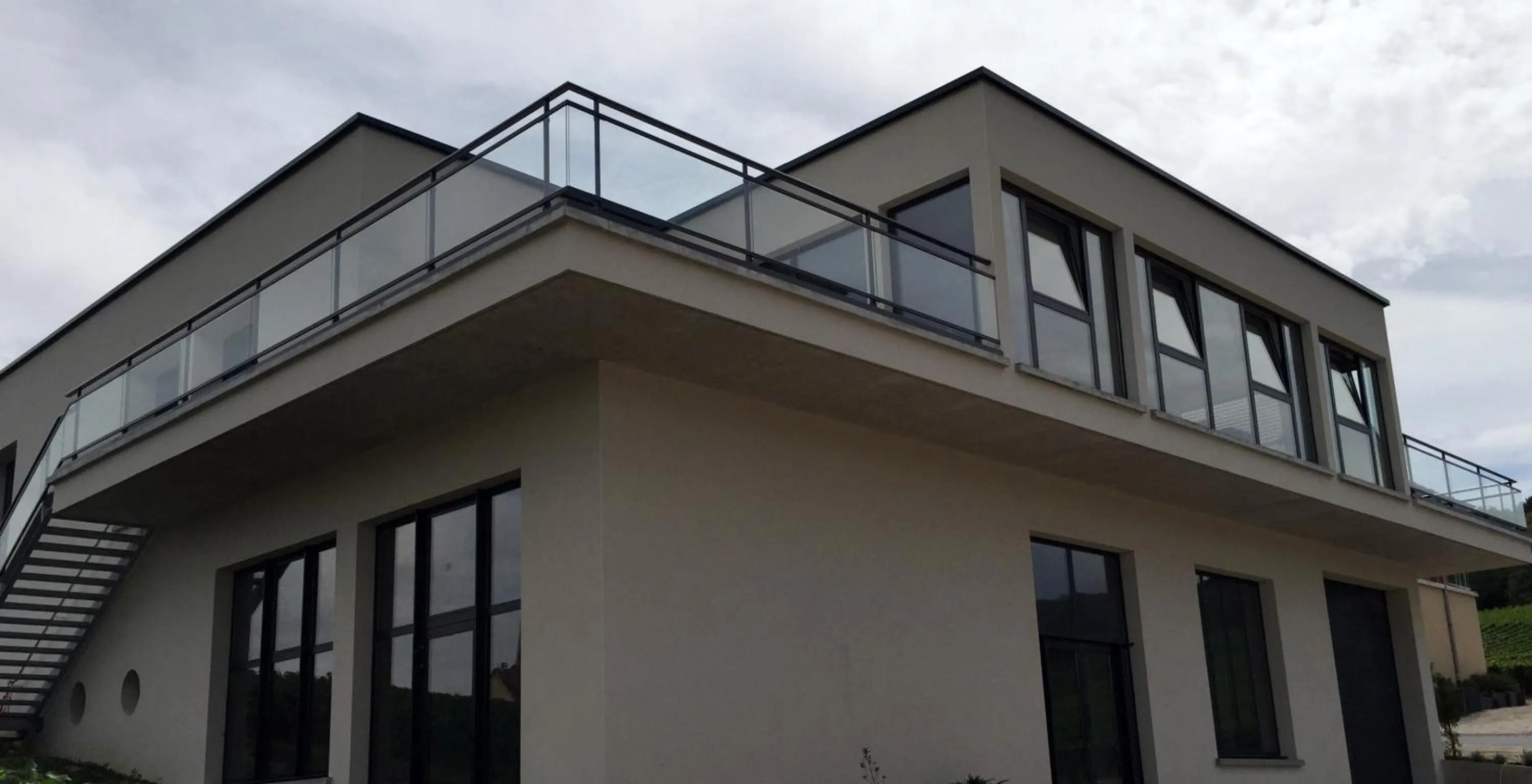 Facade/entrance in Dans les Vignes