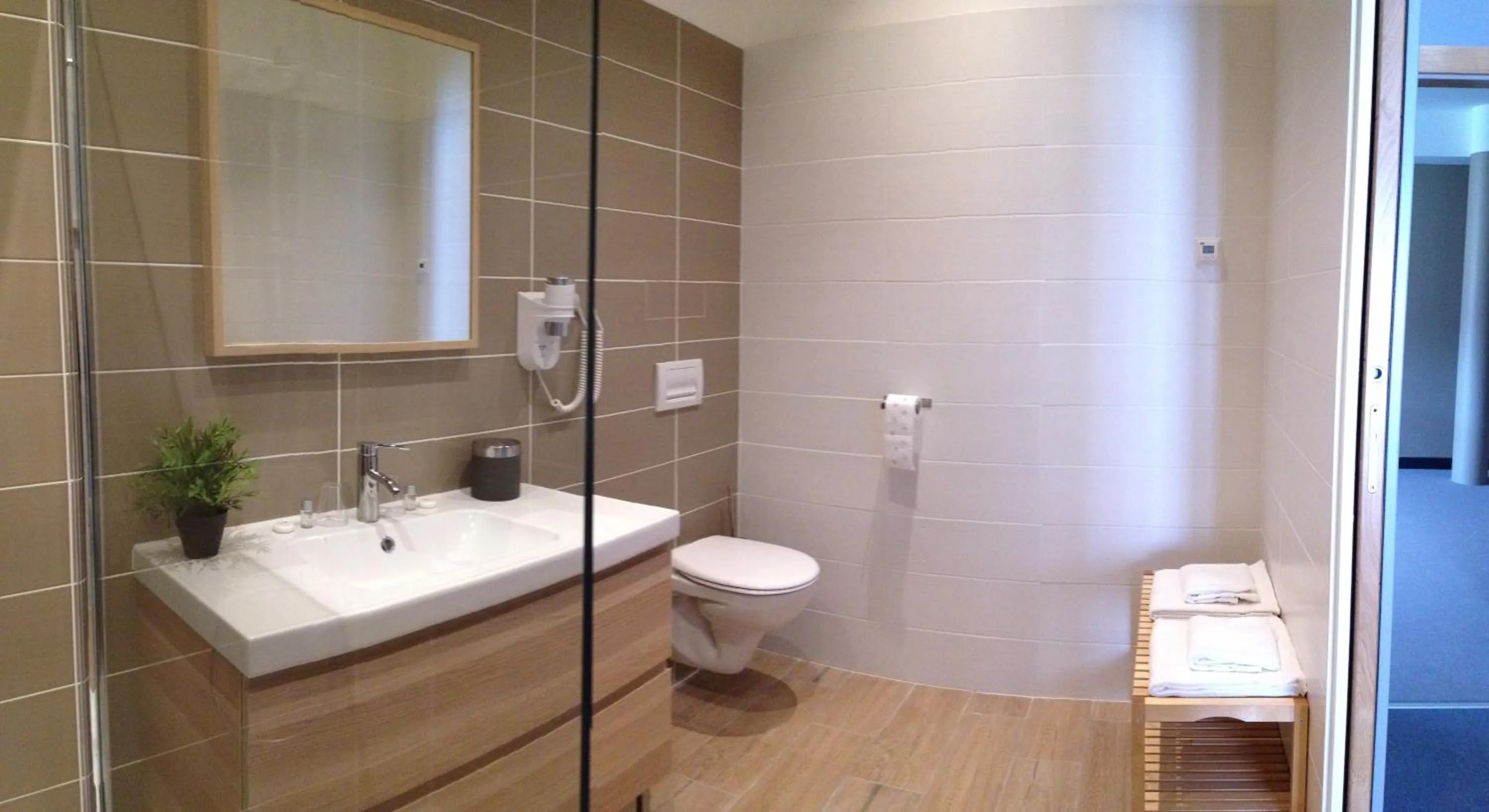 Shower in Dans les Vignes