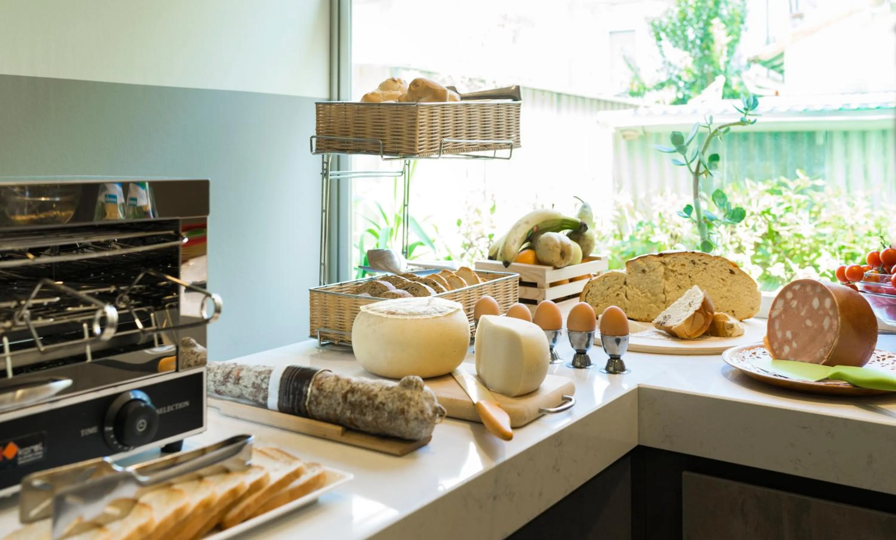 Food and drinks in Hotel Buona fortuna