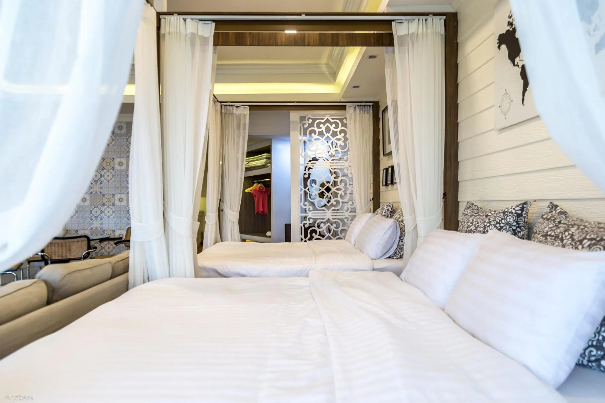 Bed in Sandy Beach Condo 17D