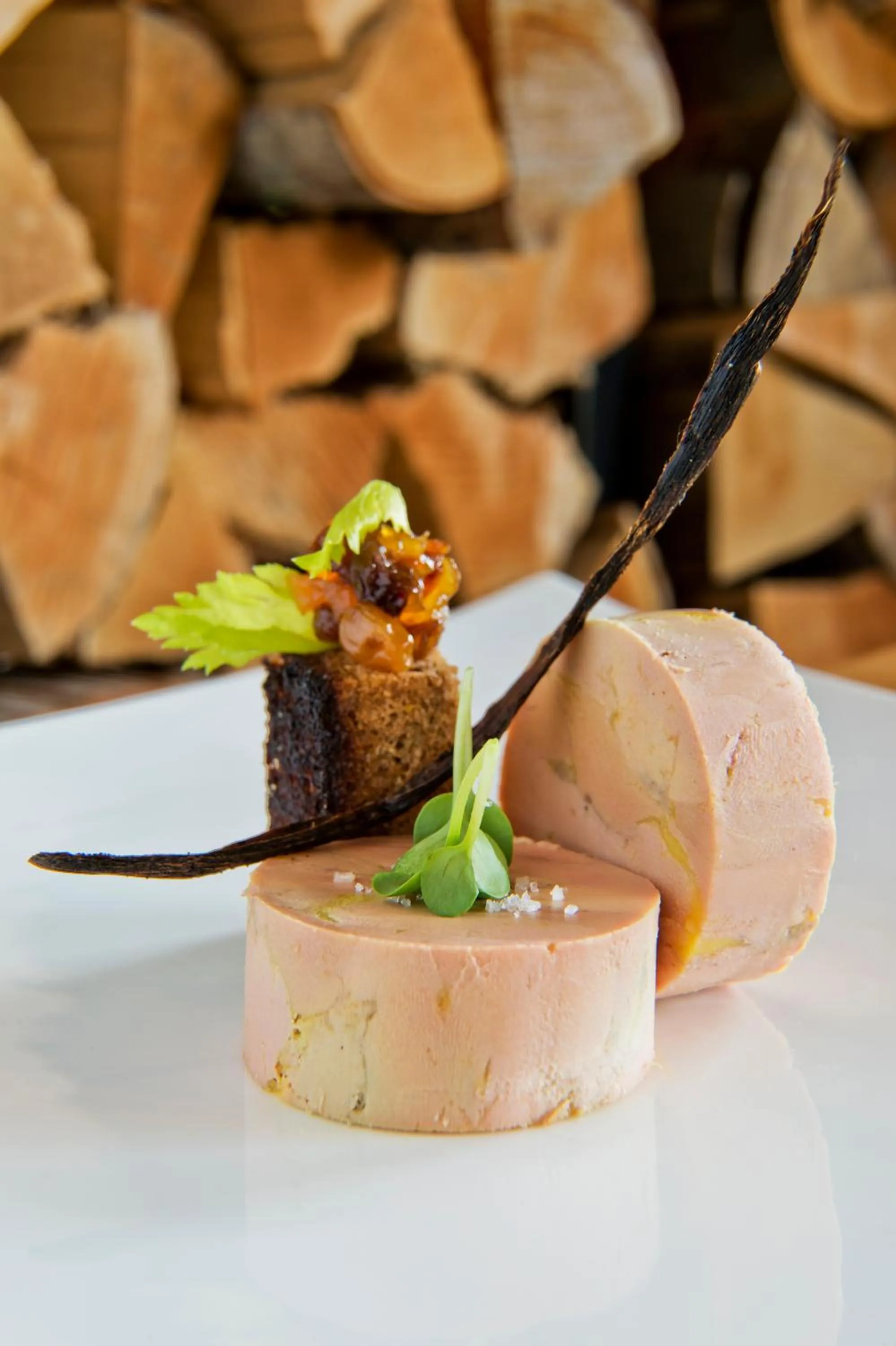 Restaurant/places to eat in Les Rhodos