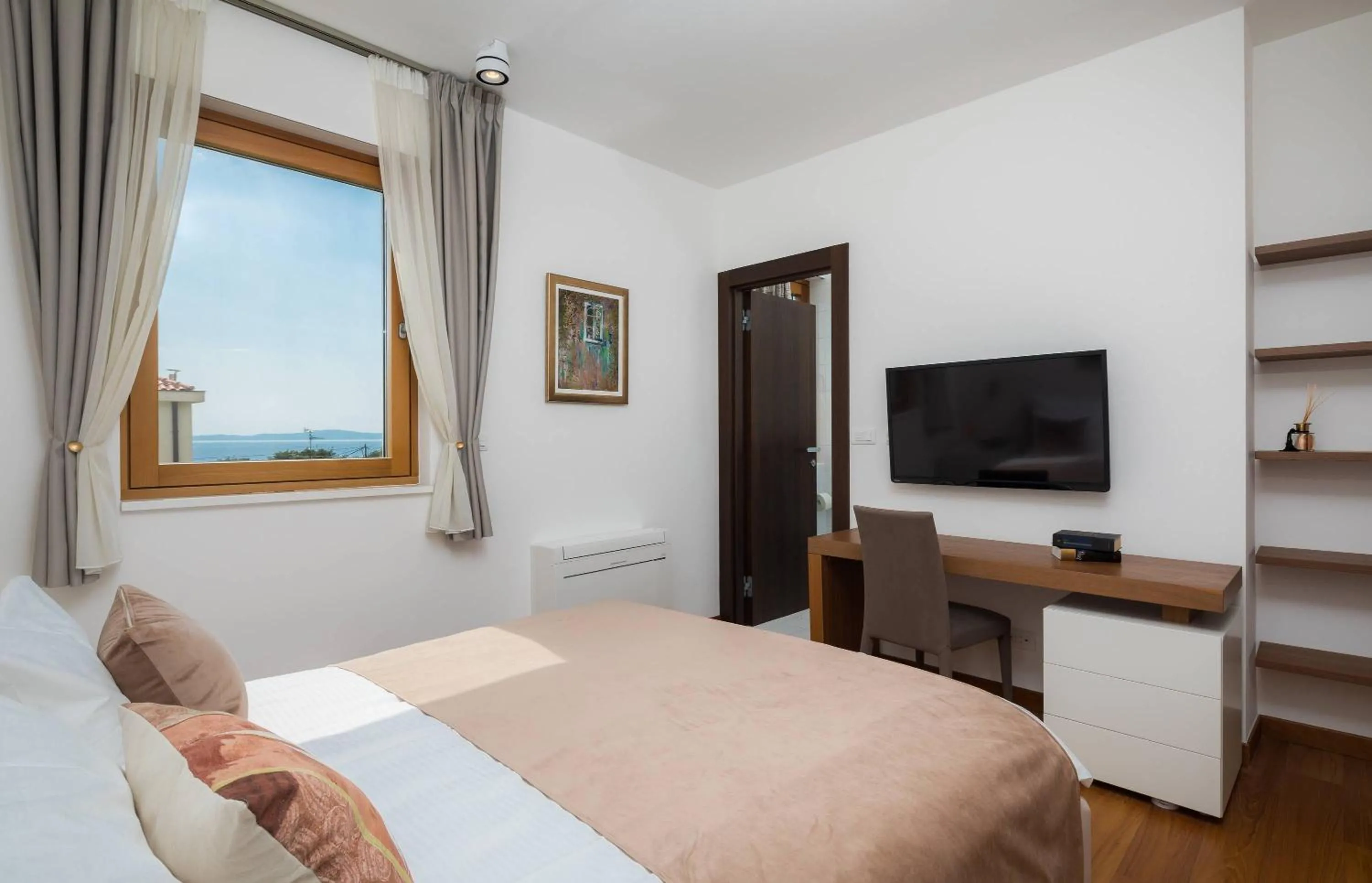 Bedroom, Bed in Alba Residence