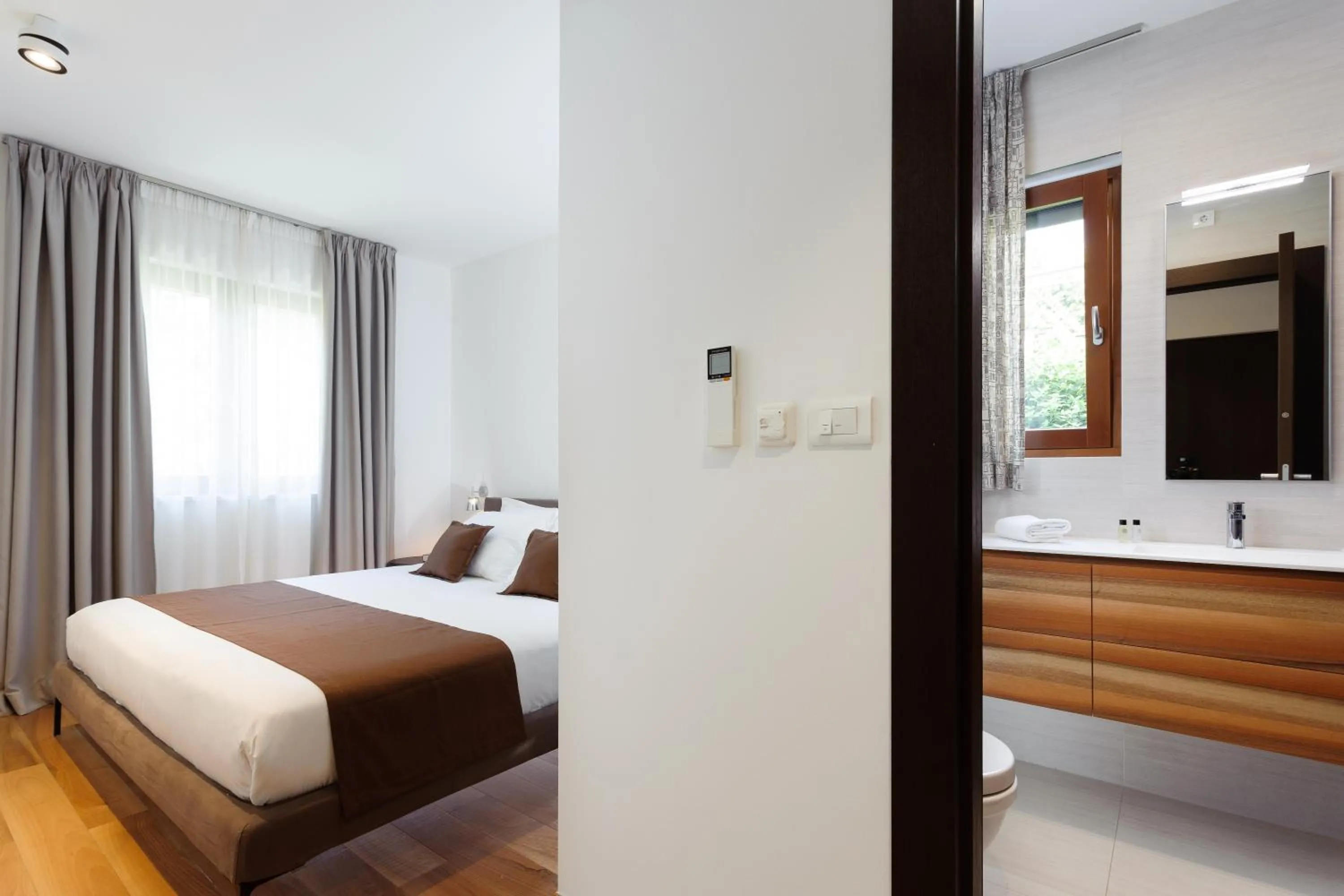 Bed in Alba Residence