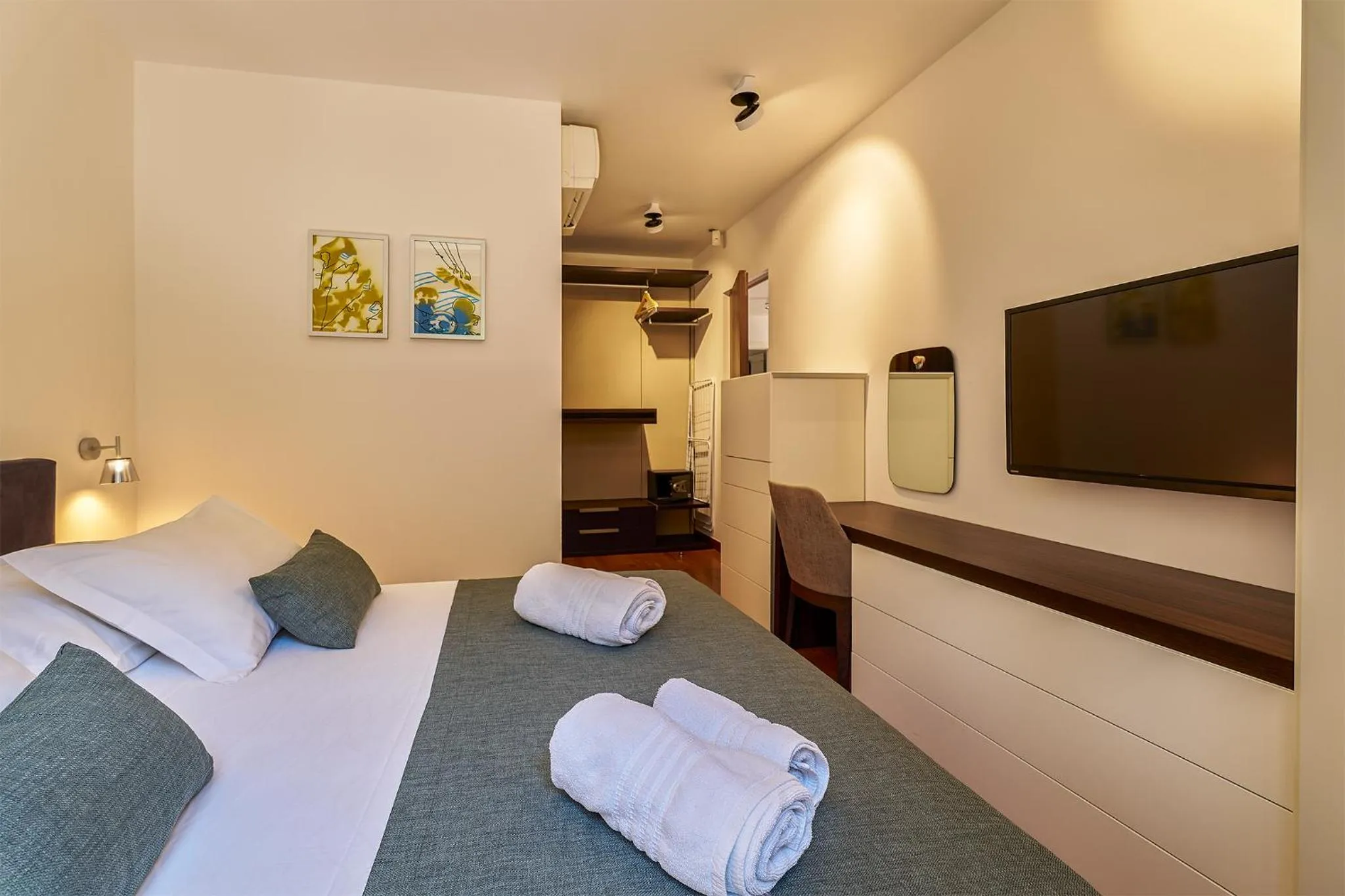 Bed in Alba Residence