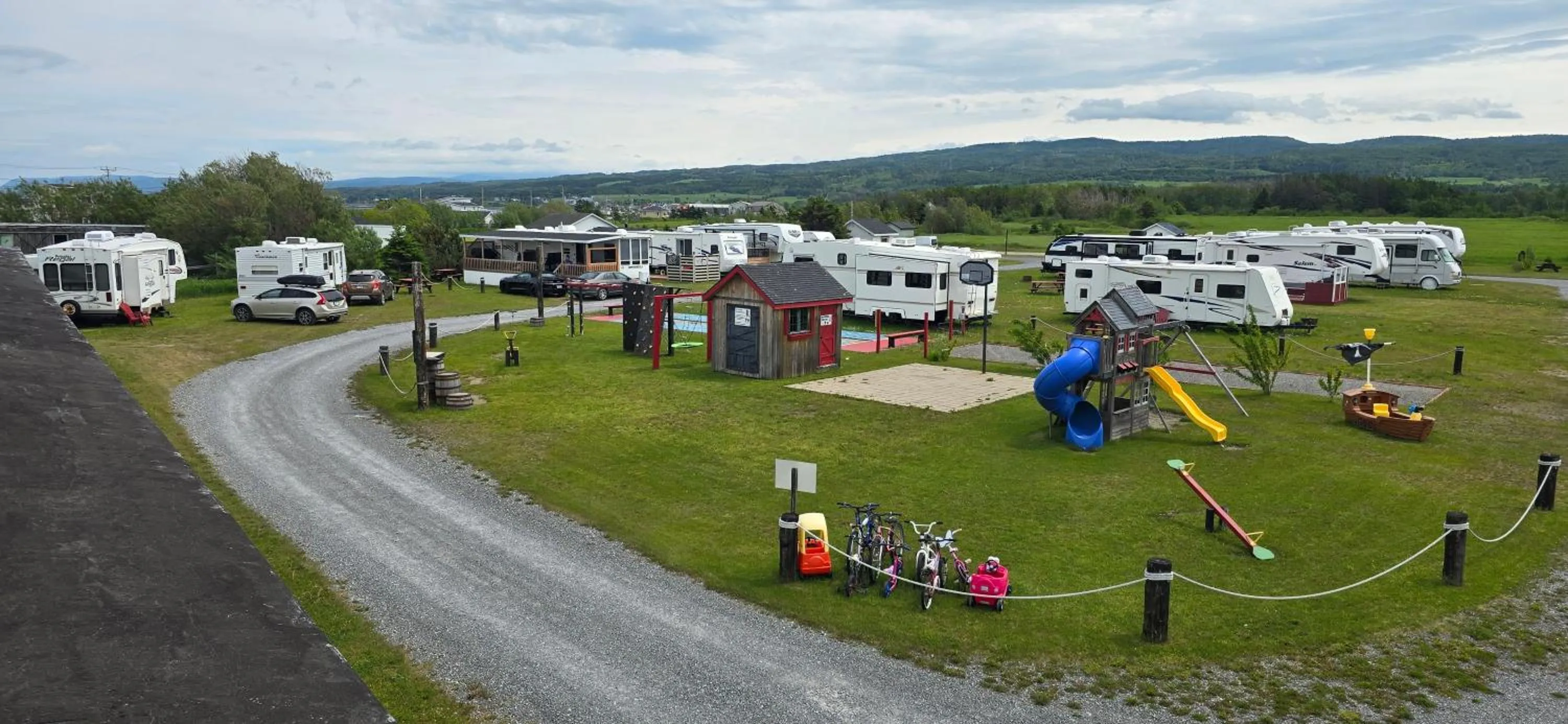 Le Pirate Motel et Camping
