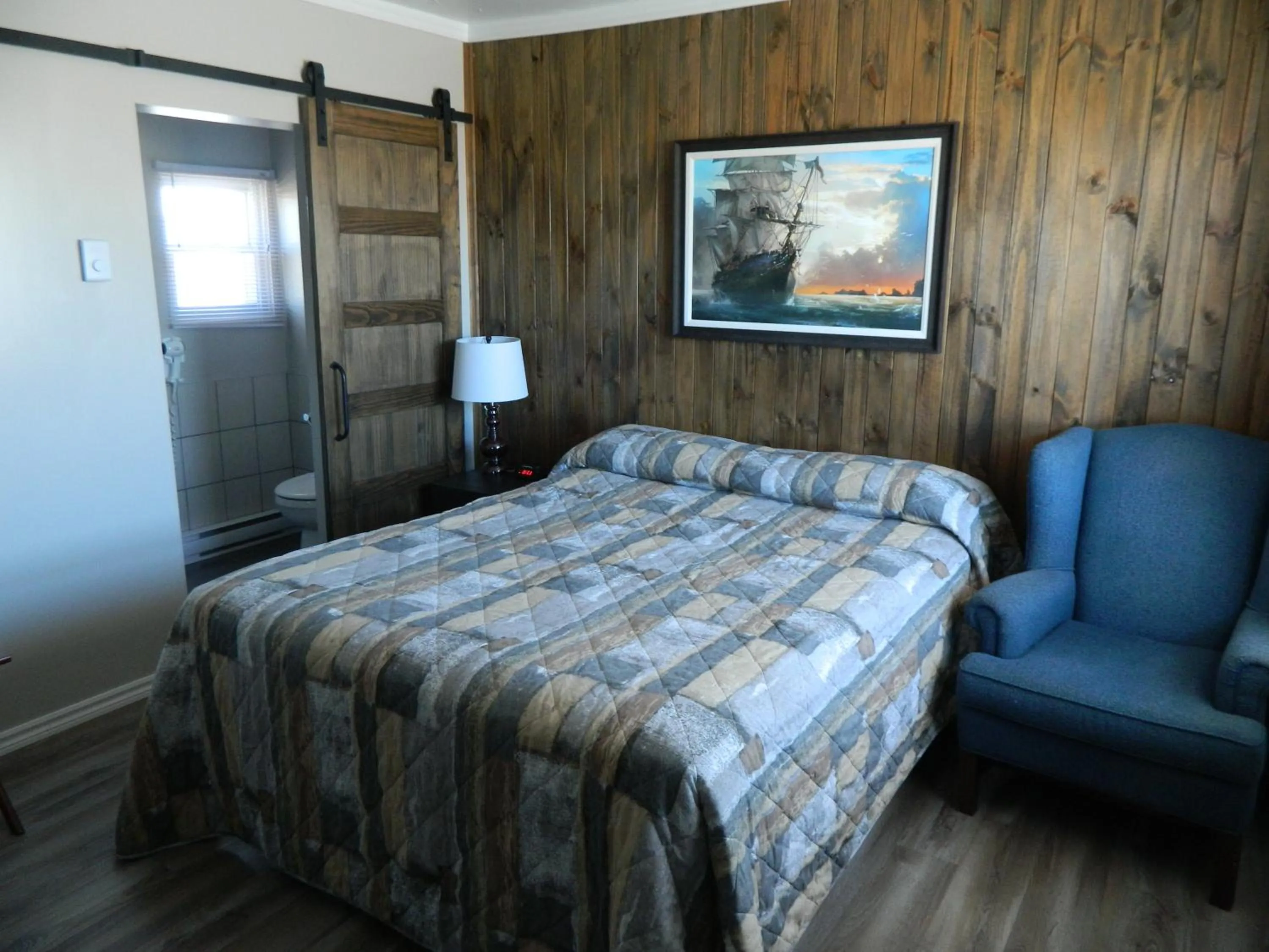 Bed in Le Pirate Motel et Camping