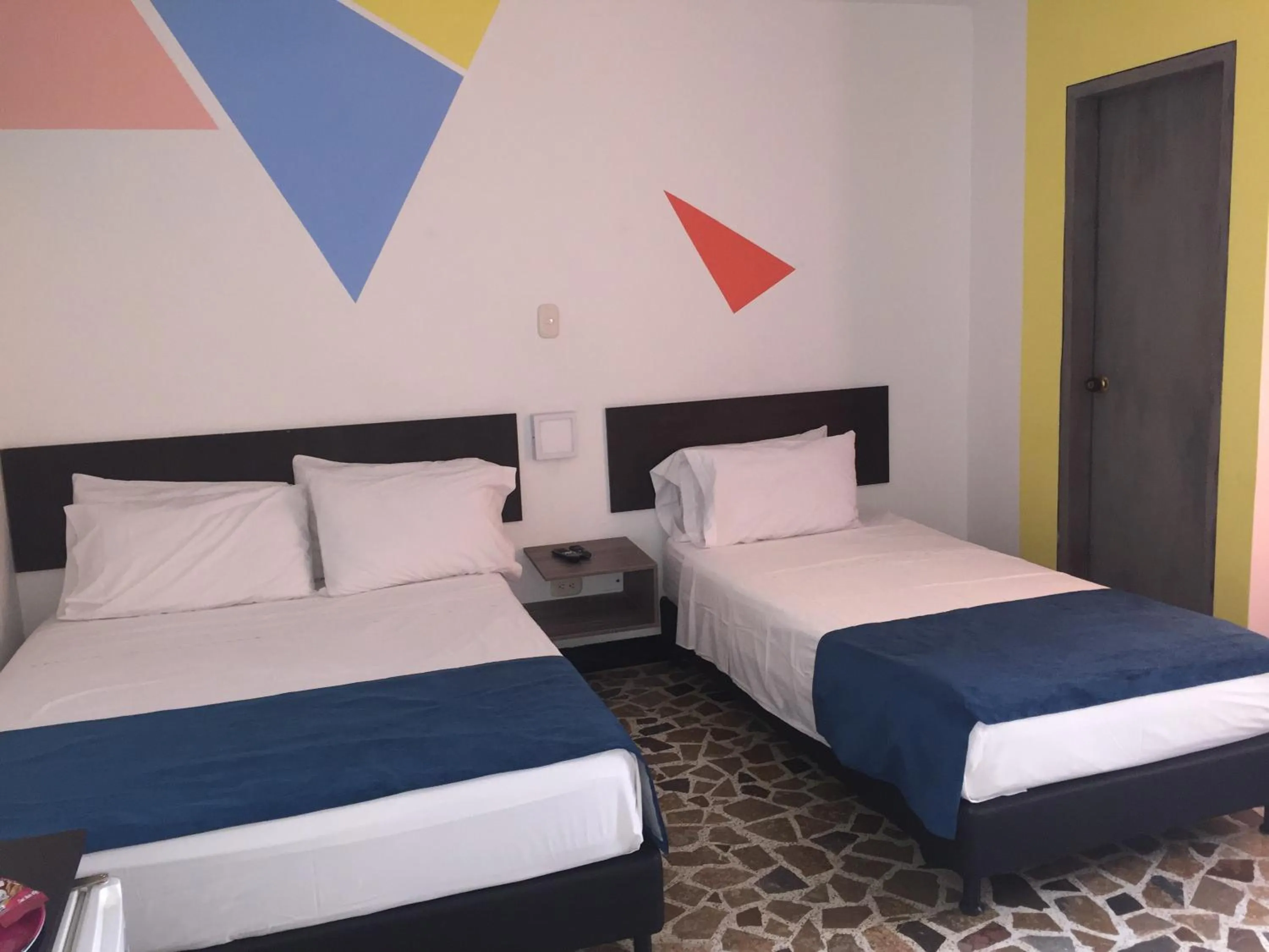 Queen Room - single occupancy in Hotel San Fermin Pereira