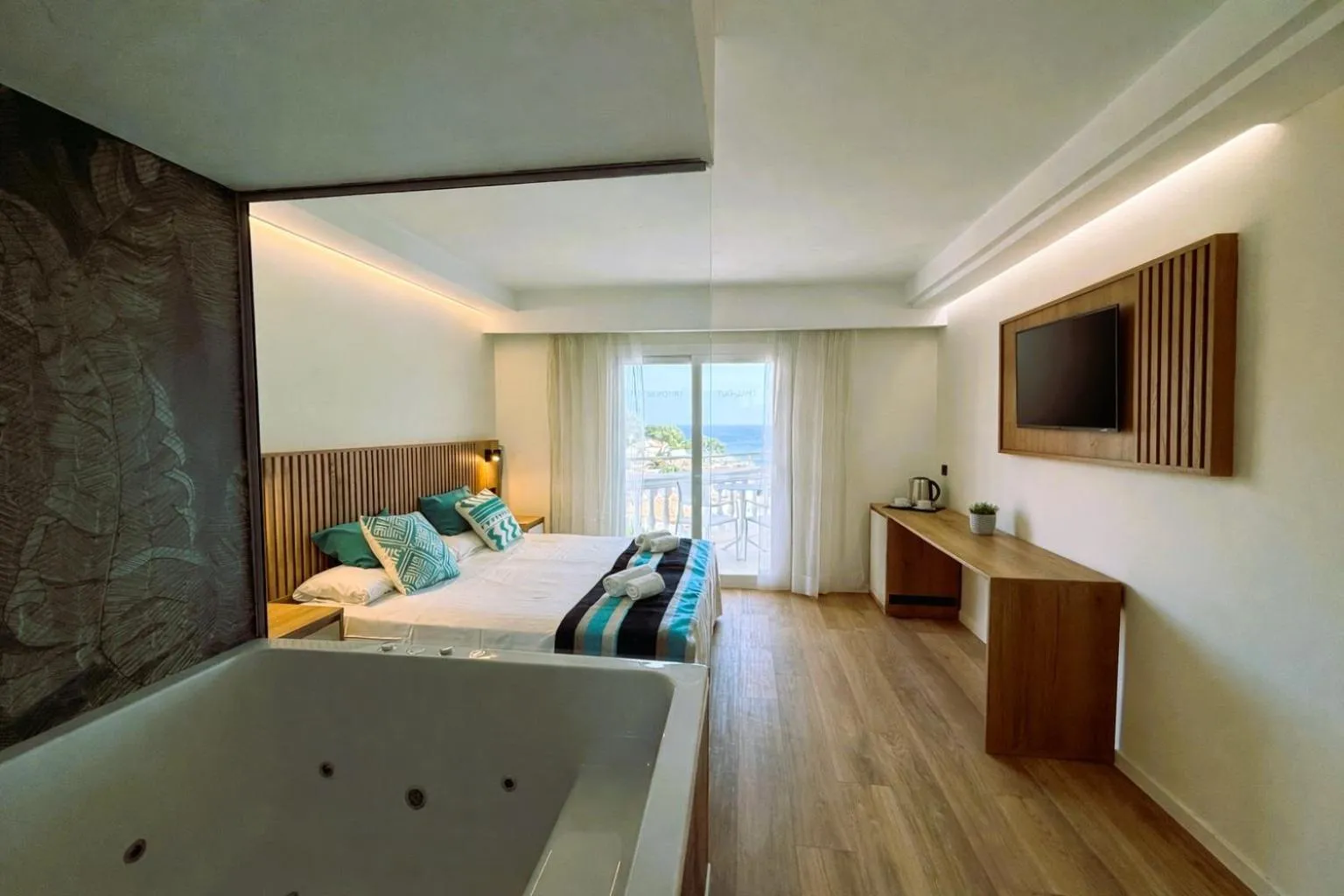 Sea view, Bed in Welikehotel Triton Beach