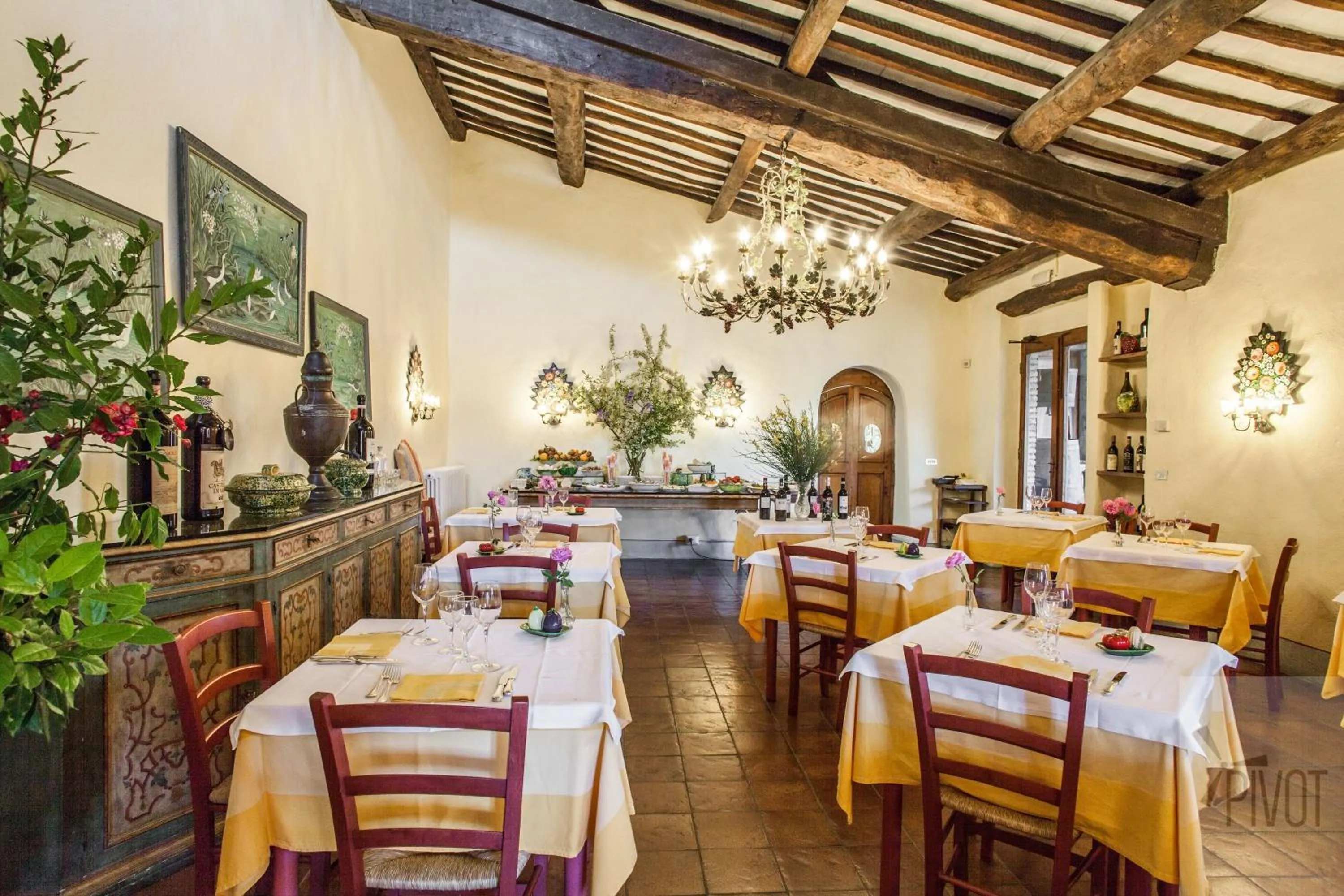 Restaurant/places to eat in Villa Le Barone
