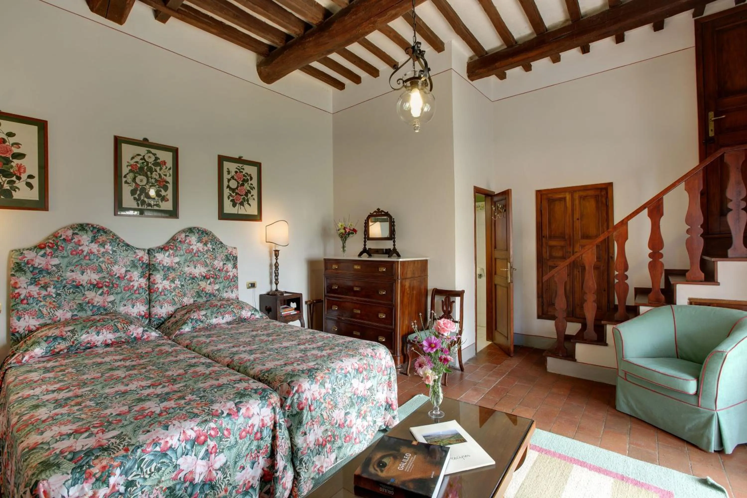 Photo of the whole room in Villa Le Barone