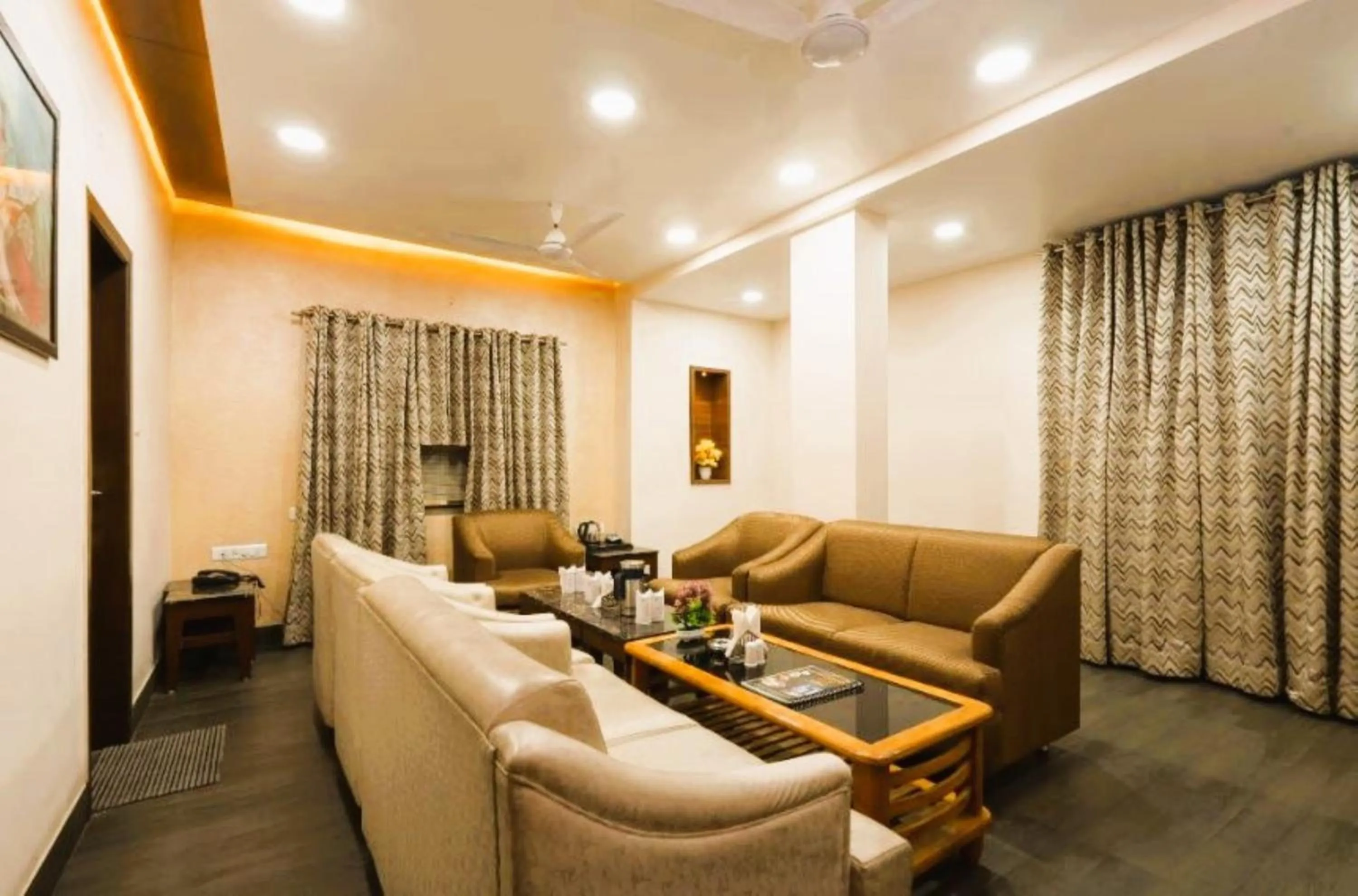 Seating area in Hotel Manas Continental Gorakhpur