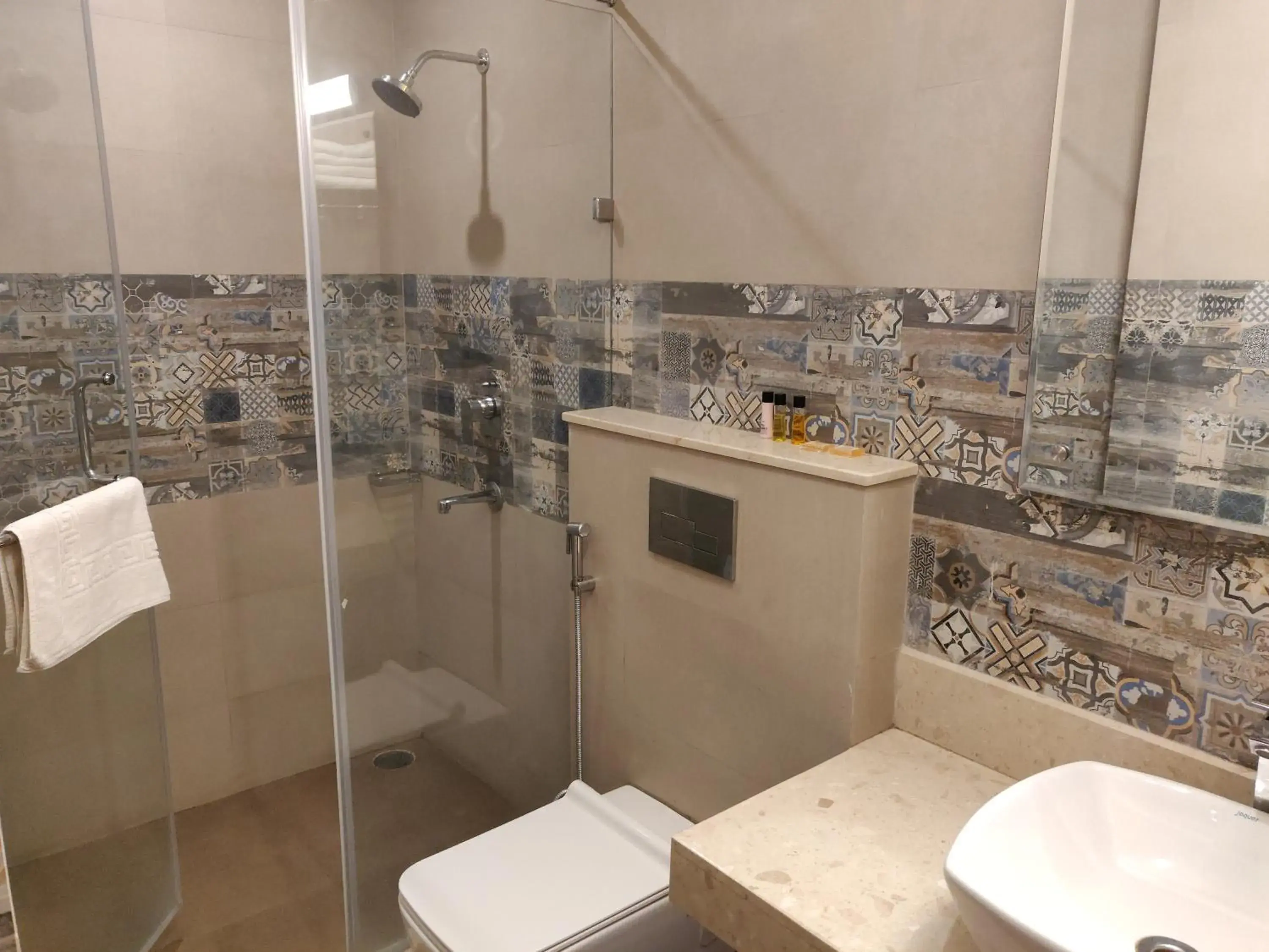 Deluxe Double or Twin Room in Yelchiko Deluxe Double or Twin Room in Yelchiko