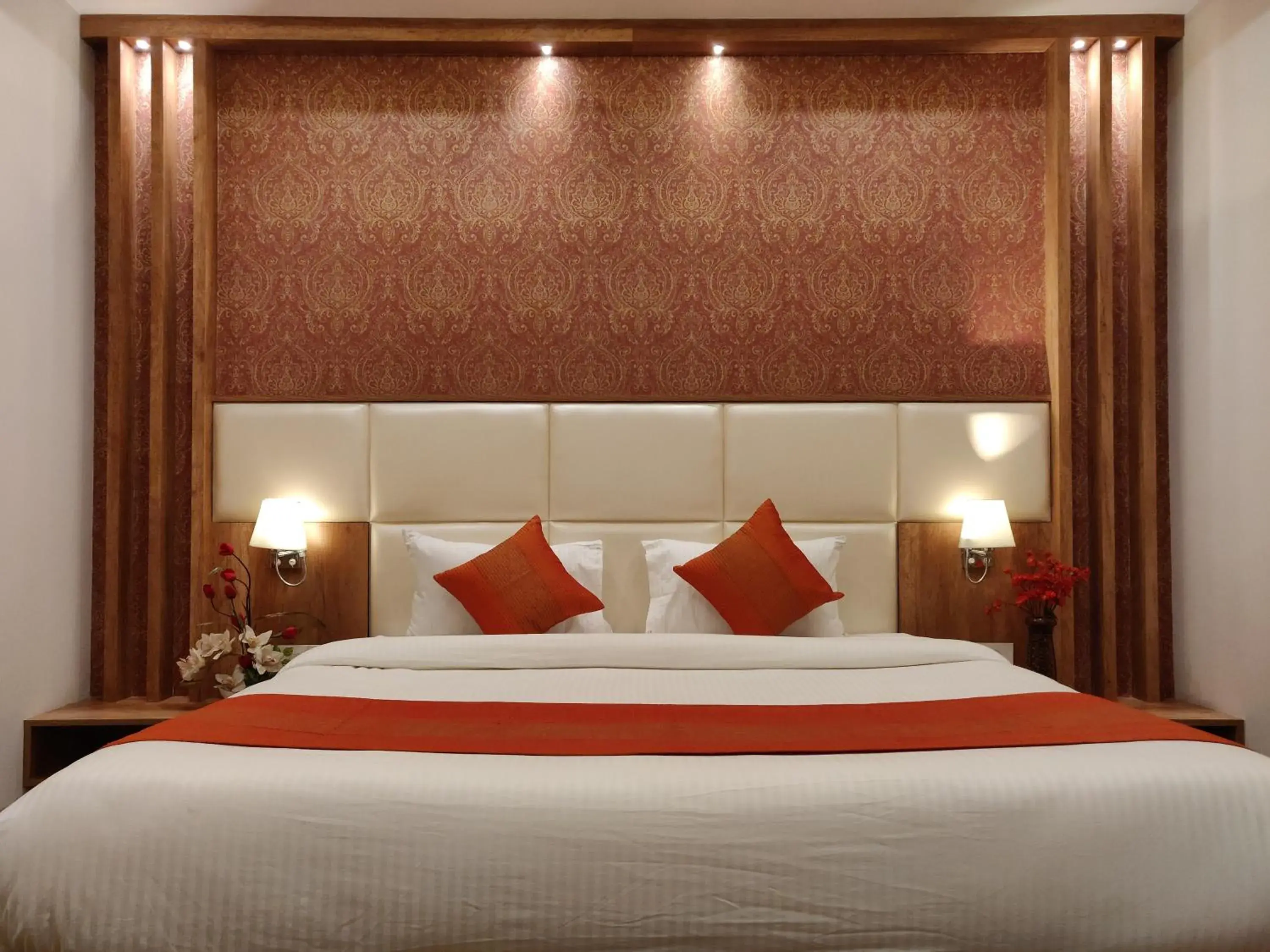 Executive Suite in Yelchiko Executive Suite in Yelchiko