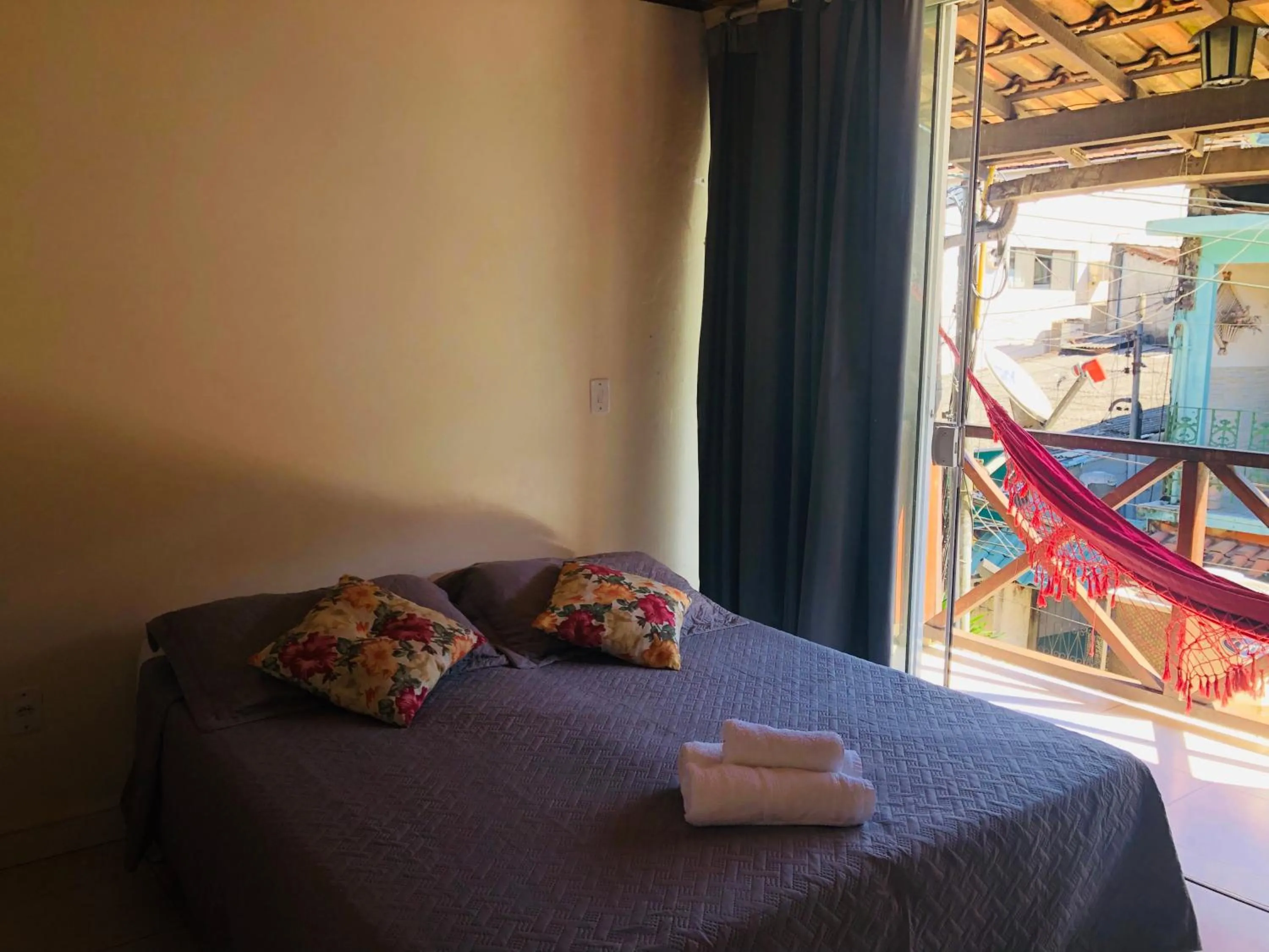 Bedroom, Bed in Porto do Sol Suítes