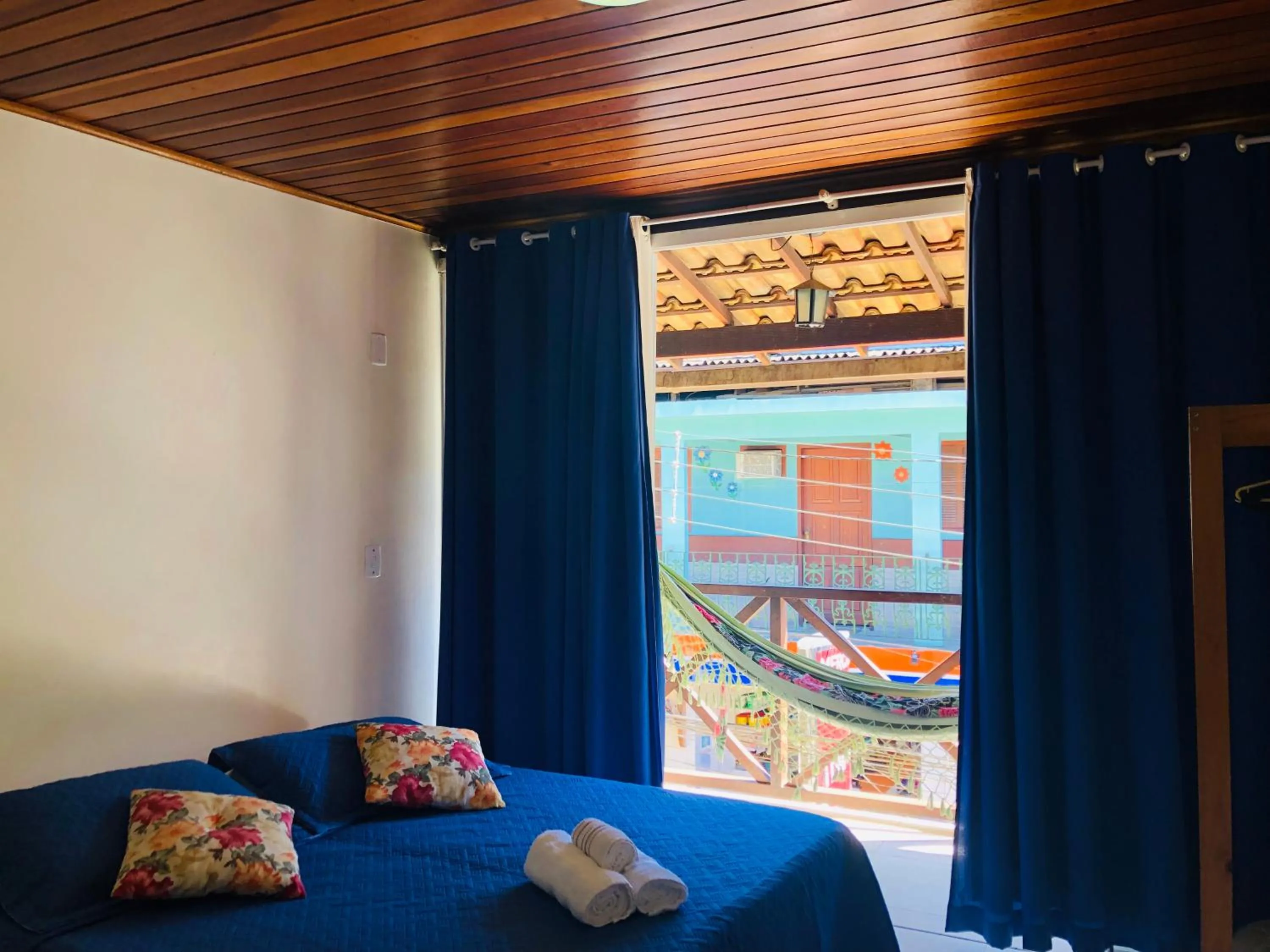 Bedroom, Bed in Porto do Sol Suítes