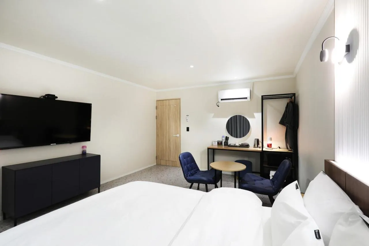 Photo of the whole room, Bed in Casa Incanto