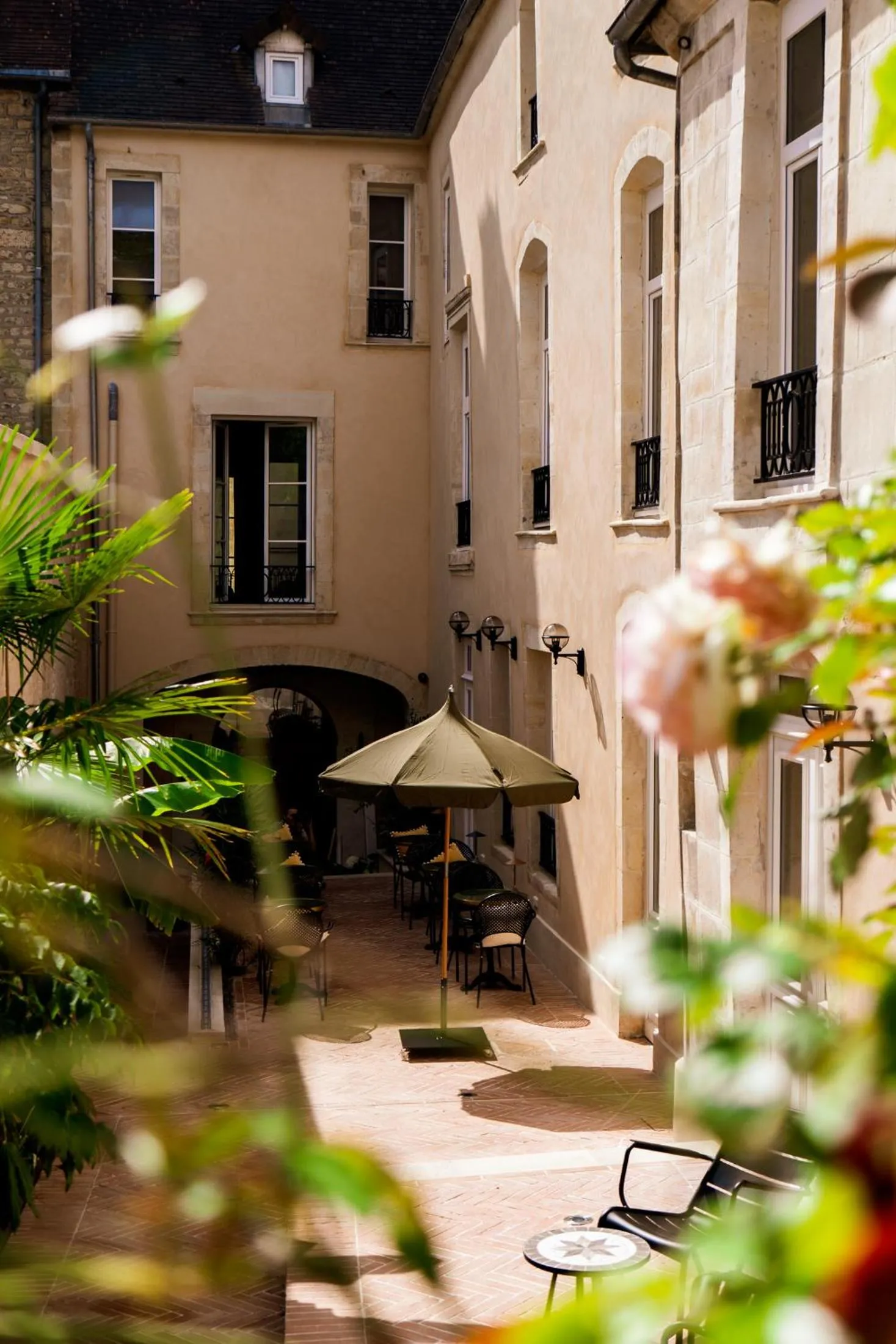 Patio in Hôtel La Particulière