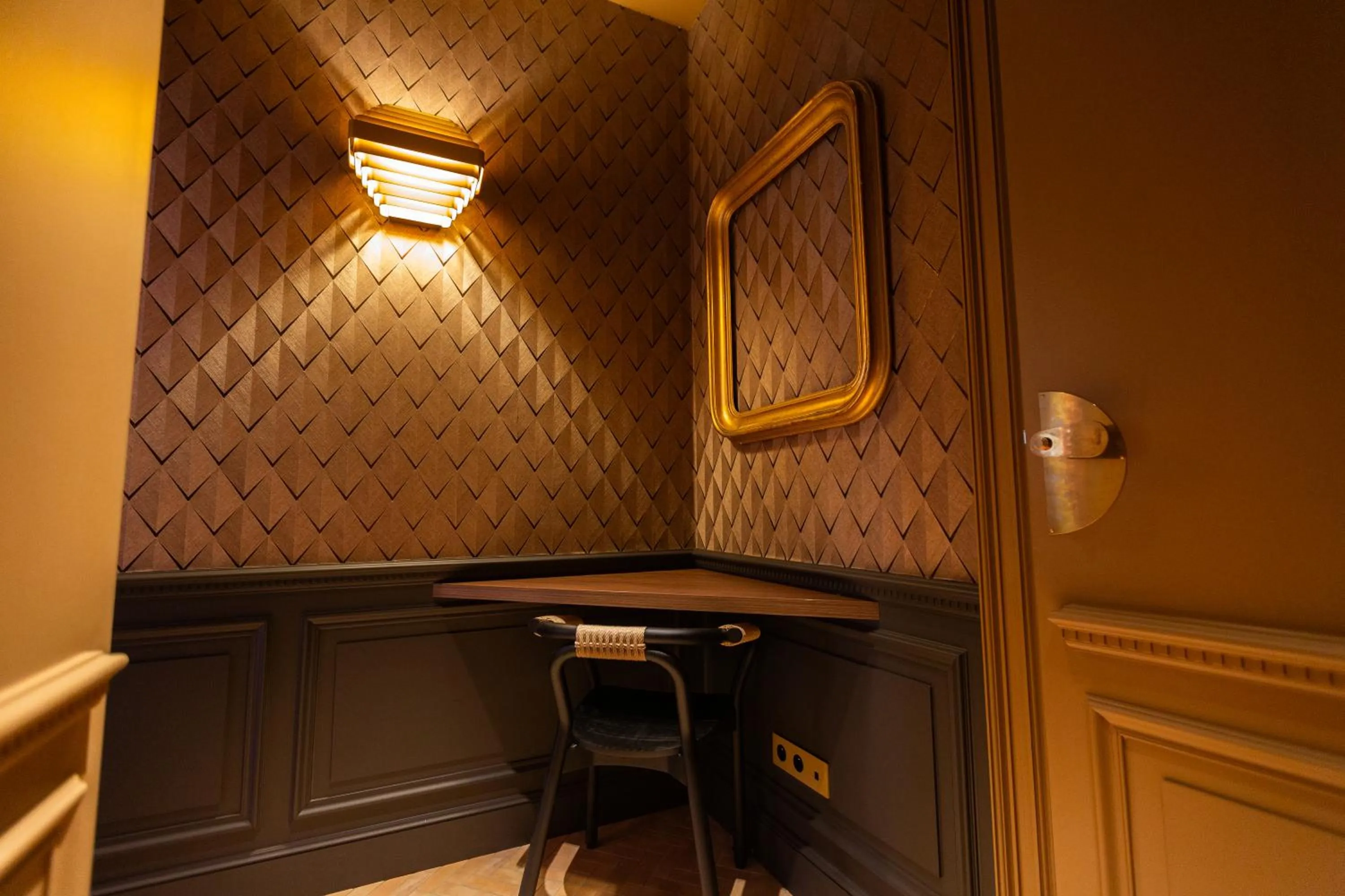 Decorative detail in Hôtel La Particulière