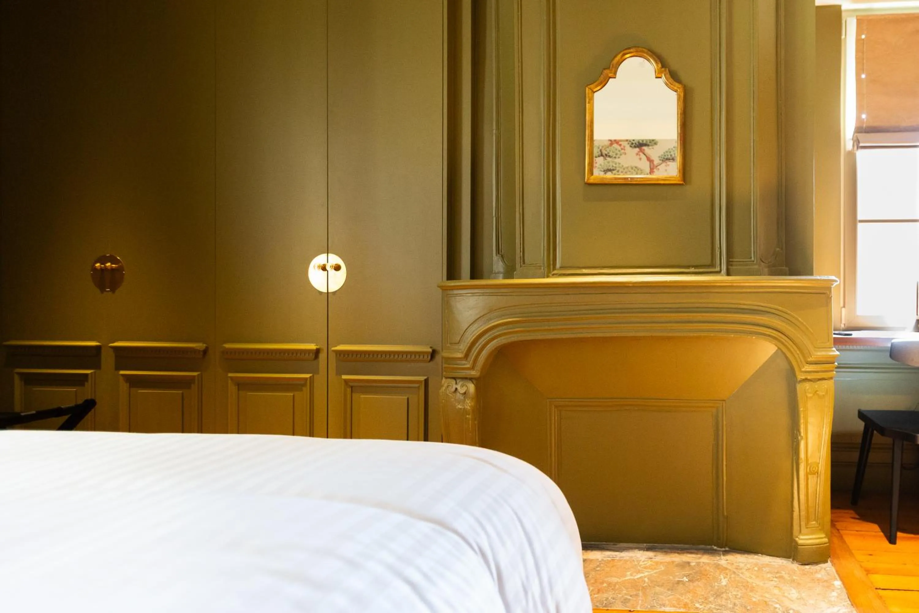 Bedroom, Bed in Hôtel La Particulière