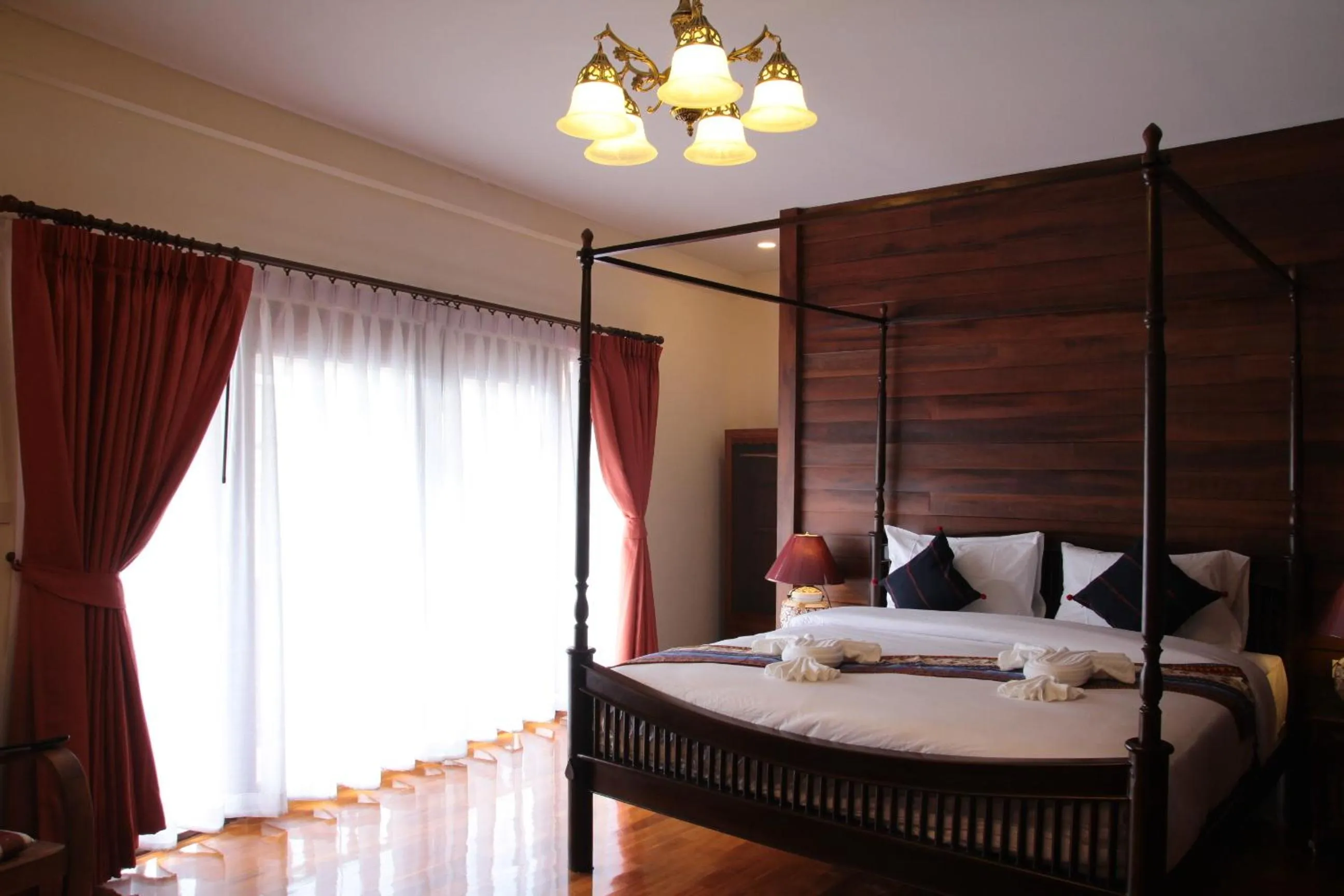 Photo of the whole room, Bed in Rustic River Boutique