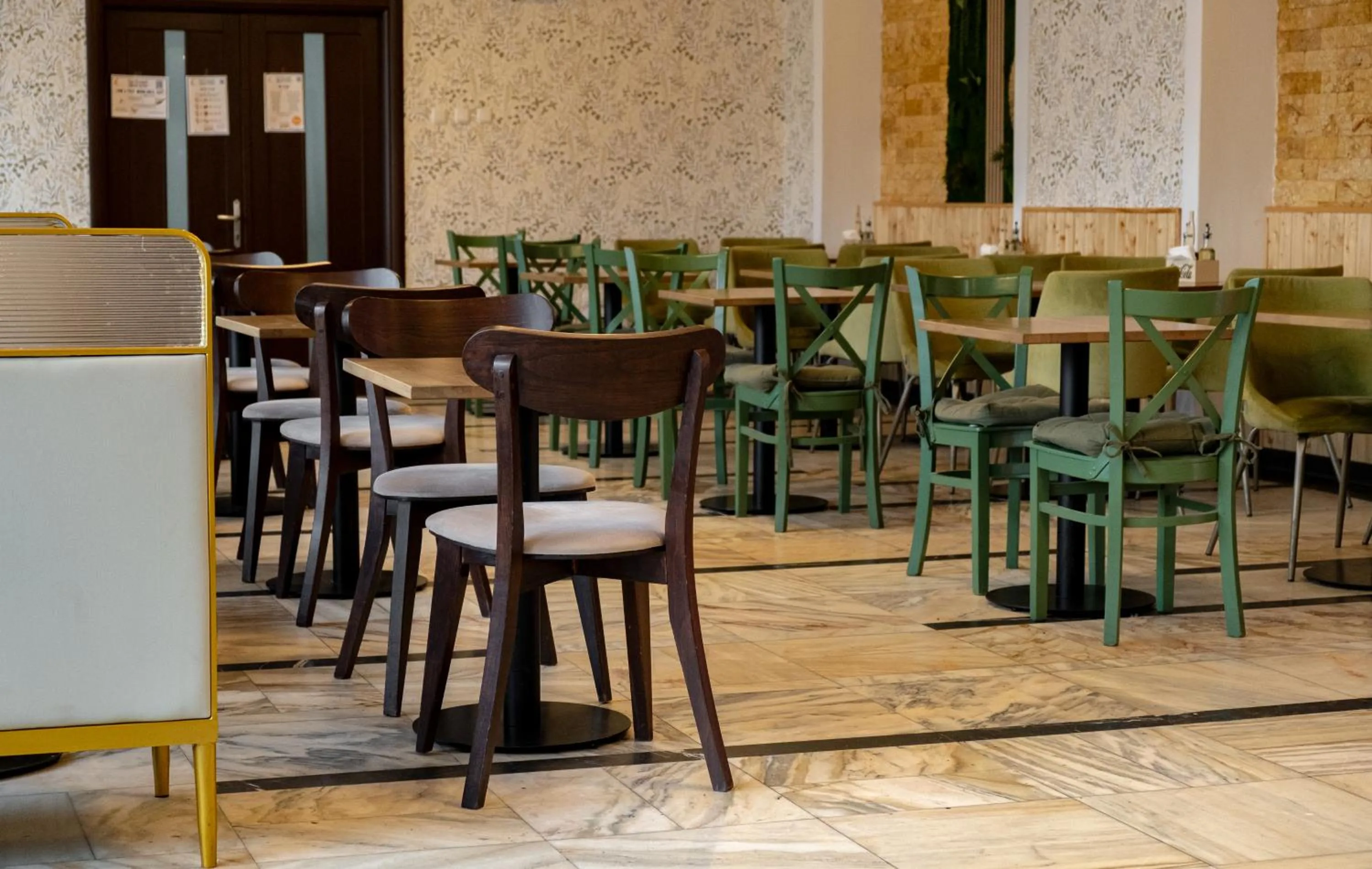 Restaurant/places to eat in Casa de Oaspeți Sfântul Nicolae