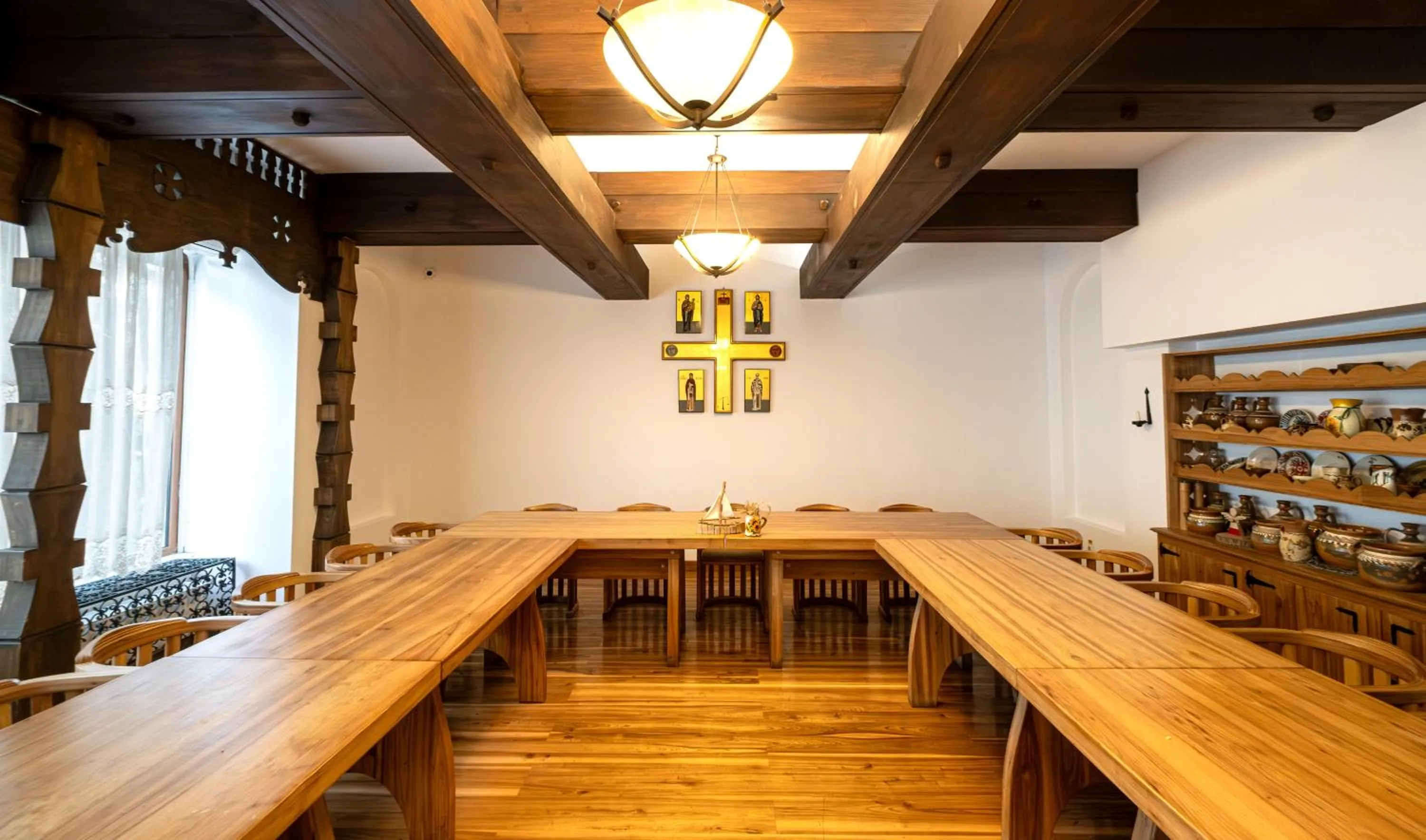 Restaurant/places to eat in Casa de Oaspeți Sfântul Nicolae