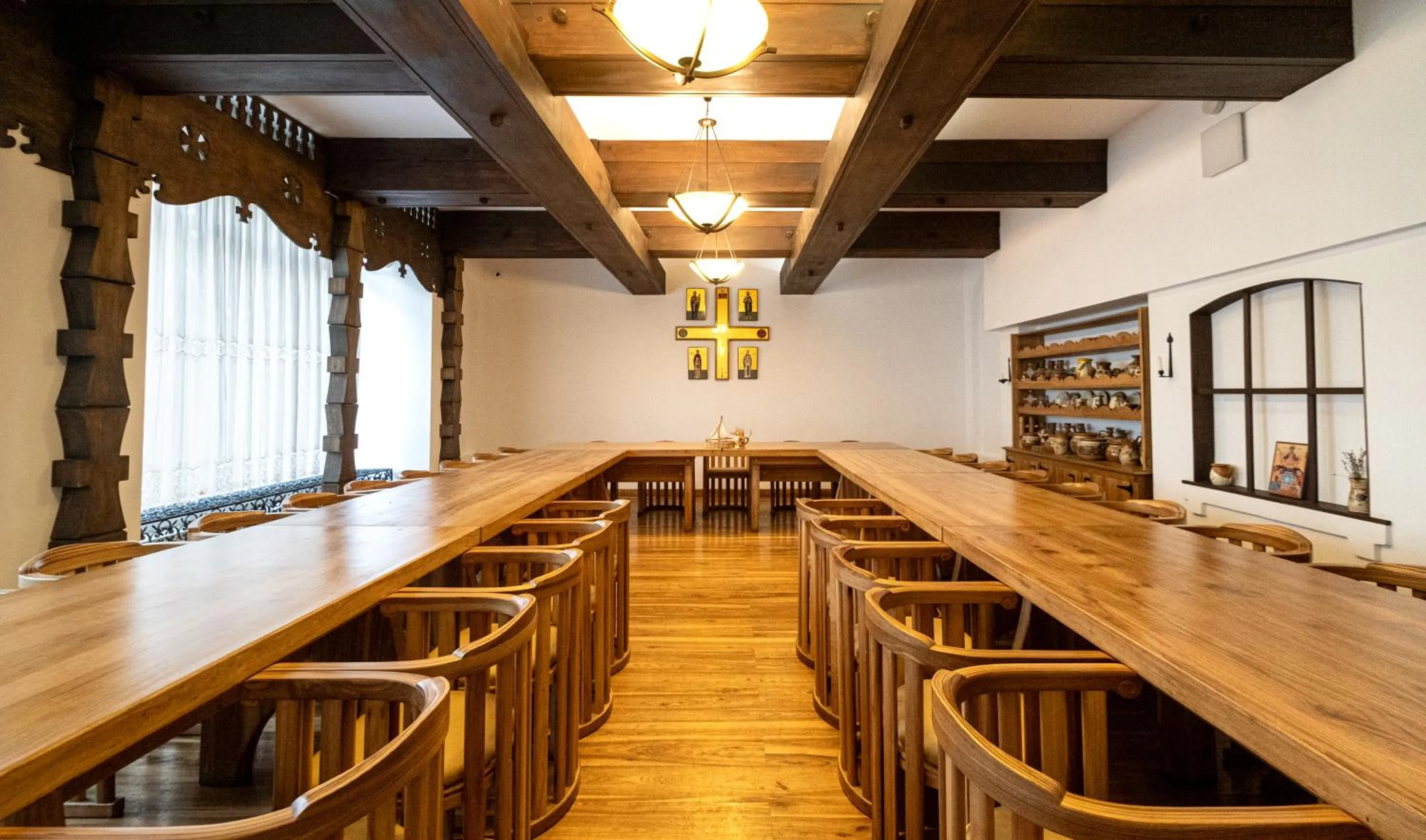 Restaurant/places to eat in Casa de Oaspeți Sfântul Nicolae