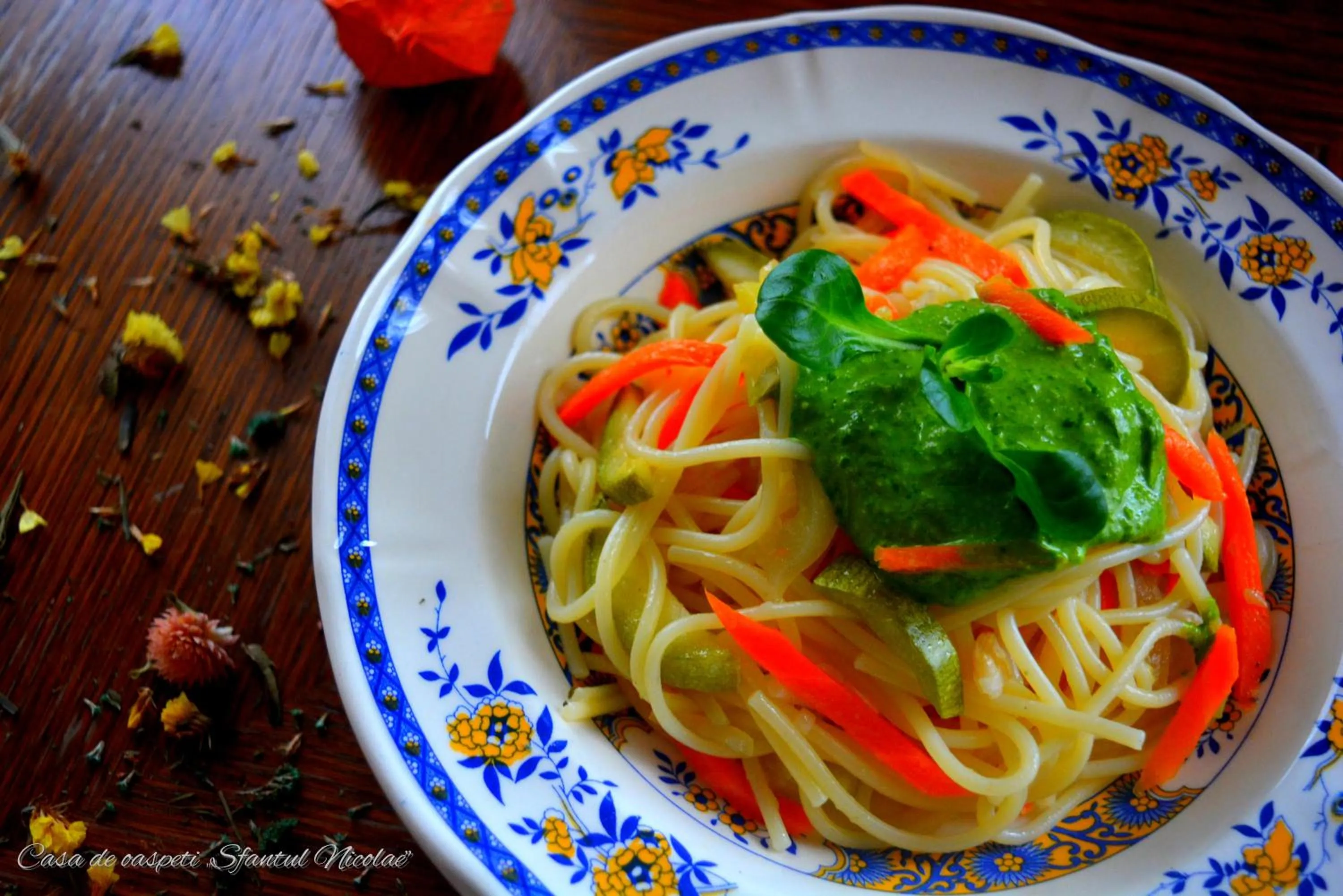 Restaurant/places to eat in Casa de Oaspeți Sfântul Nicolae