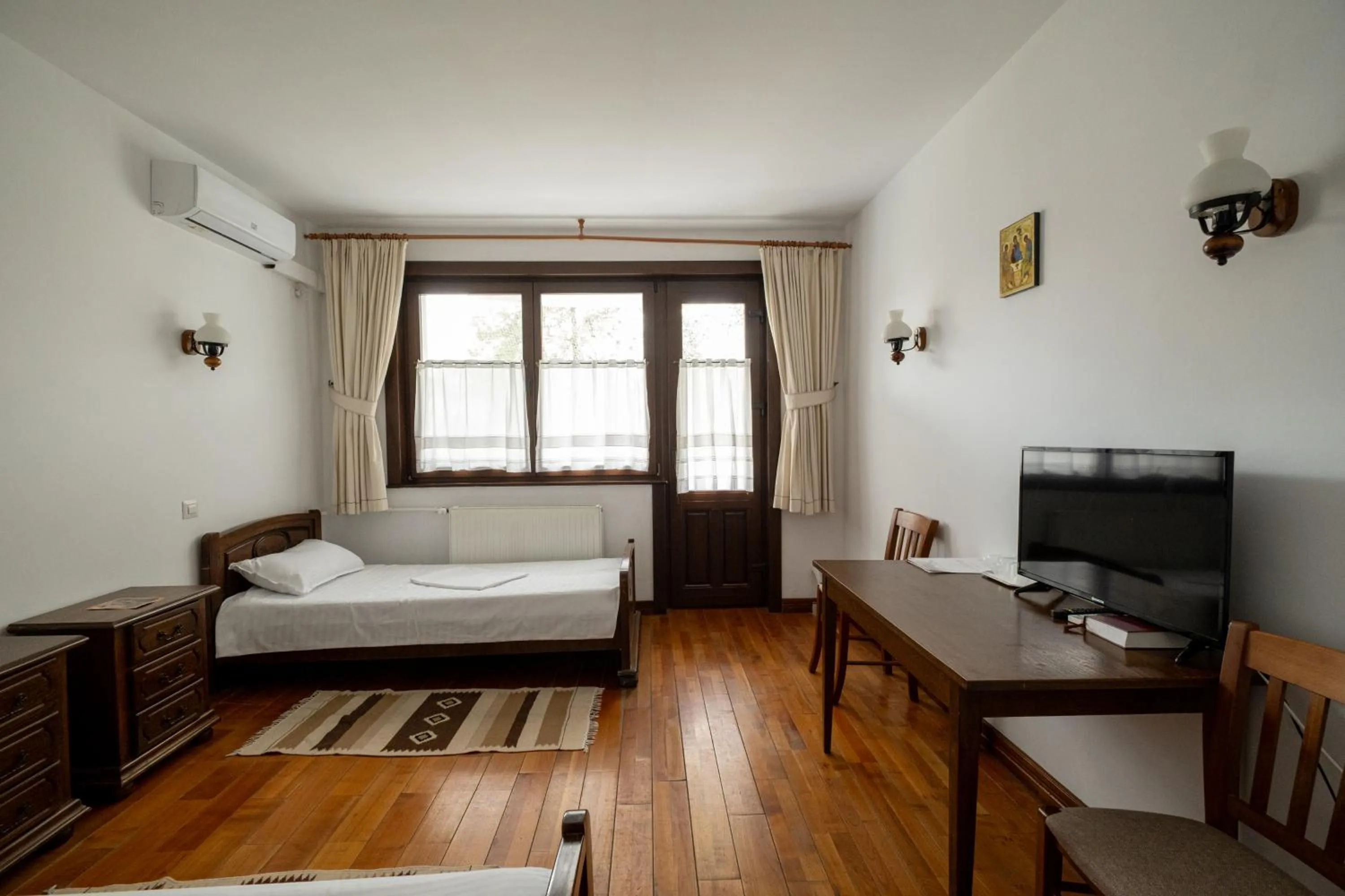 Photo of the whole room, Bed in Casa de Oaspeți Sfântul Nicolae