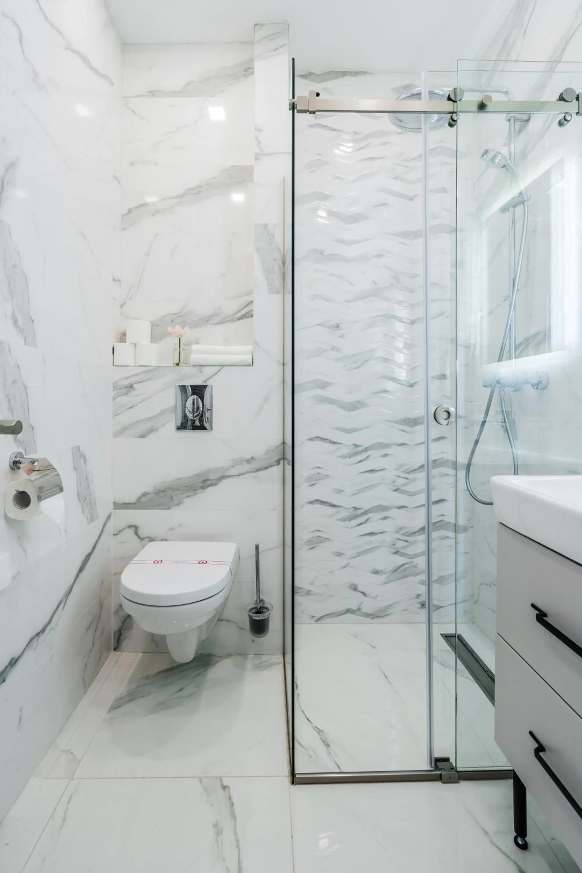 Shower in Risan Bay