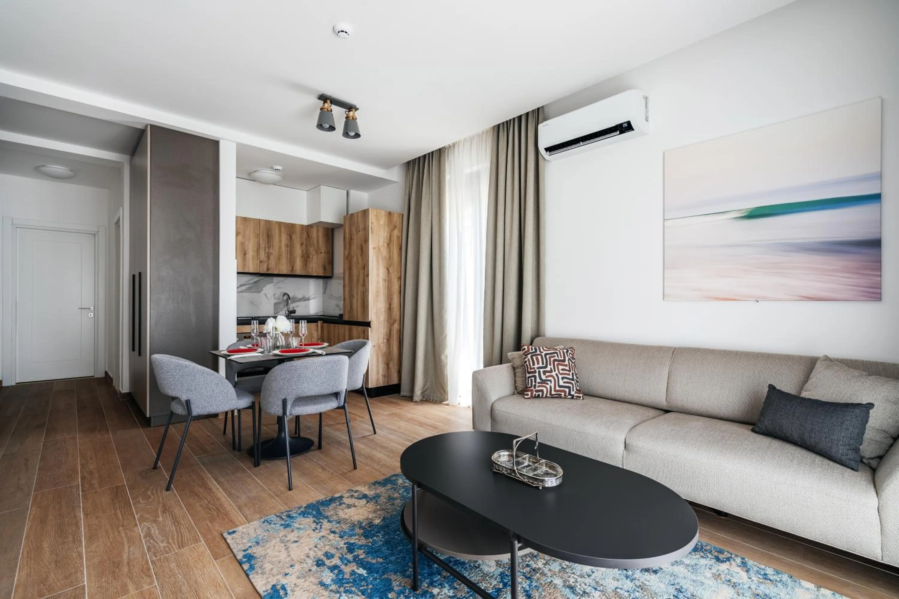 One-Bedroom Apartment with Sea View and Balcony in Risan Bay