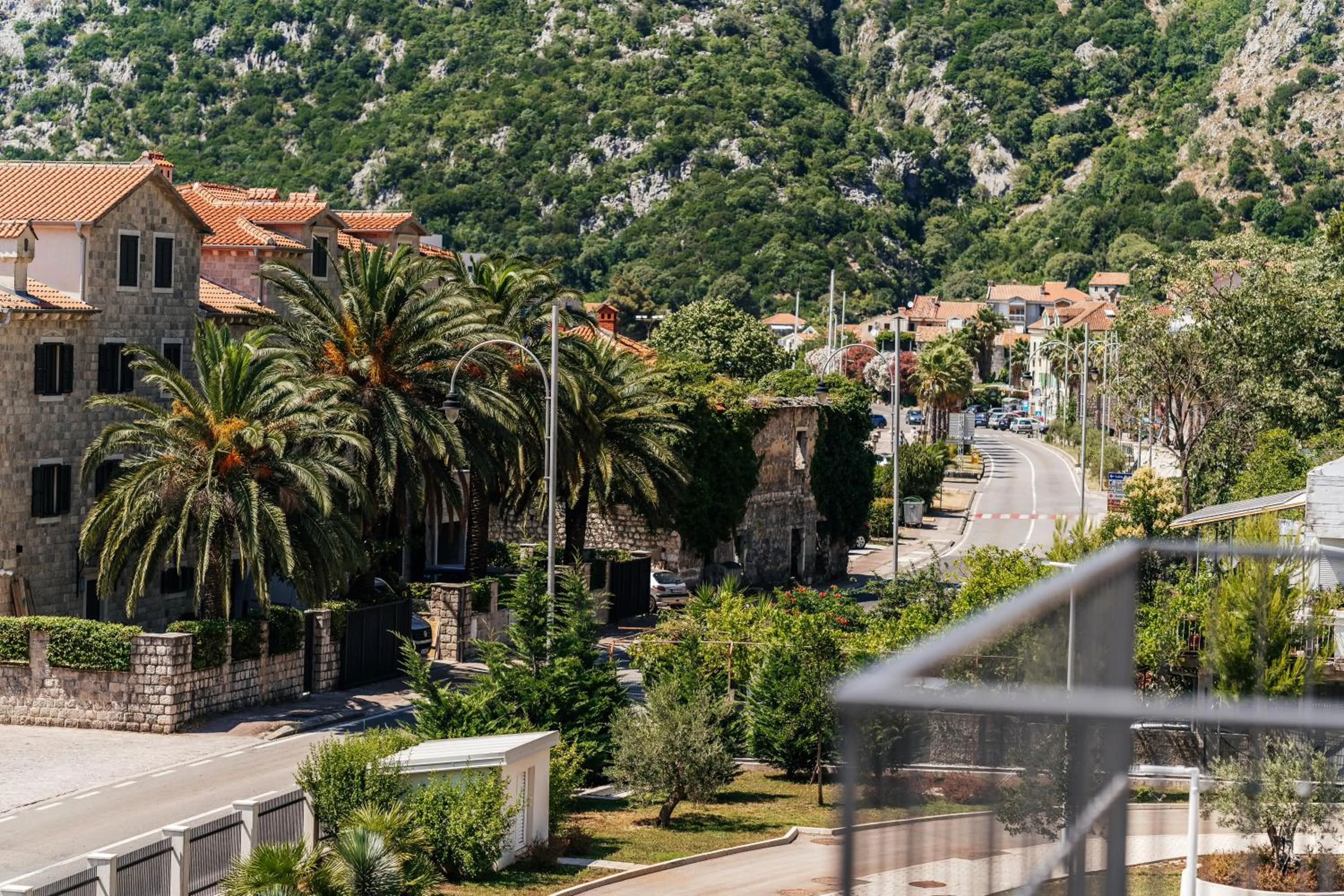 Neighbourhood in Risan Bay