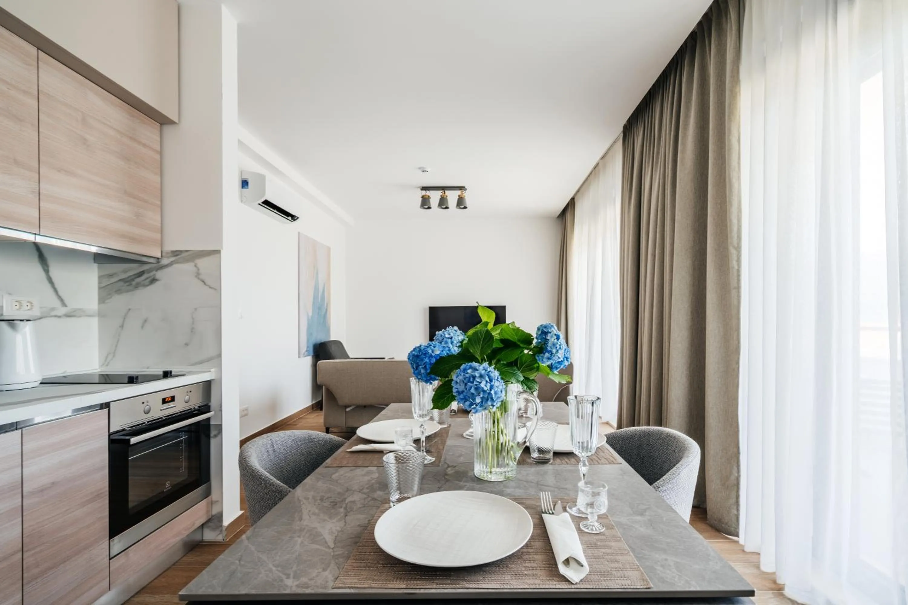 Dining area in Risan Bay