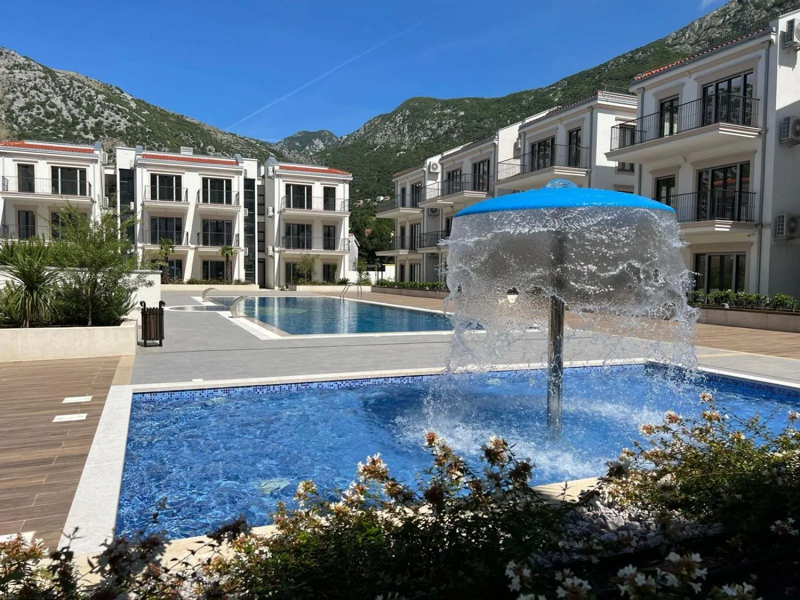 Pool view in Risan Bay