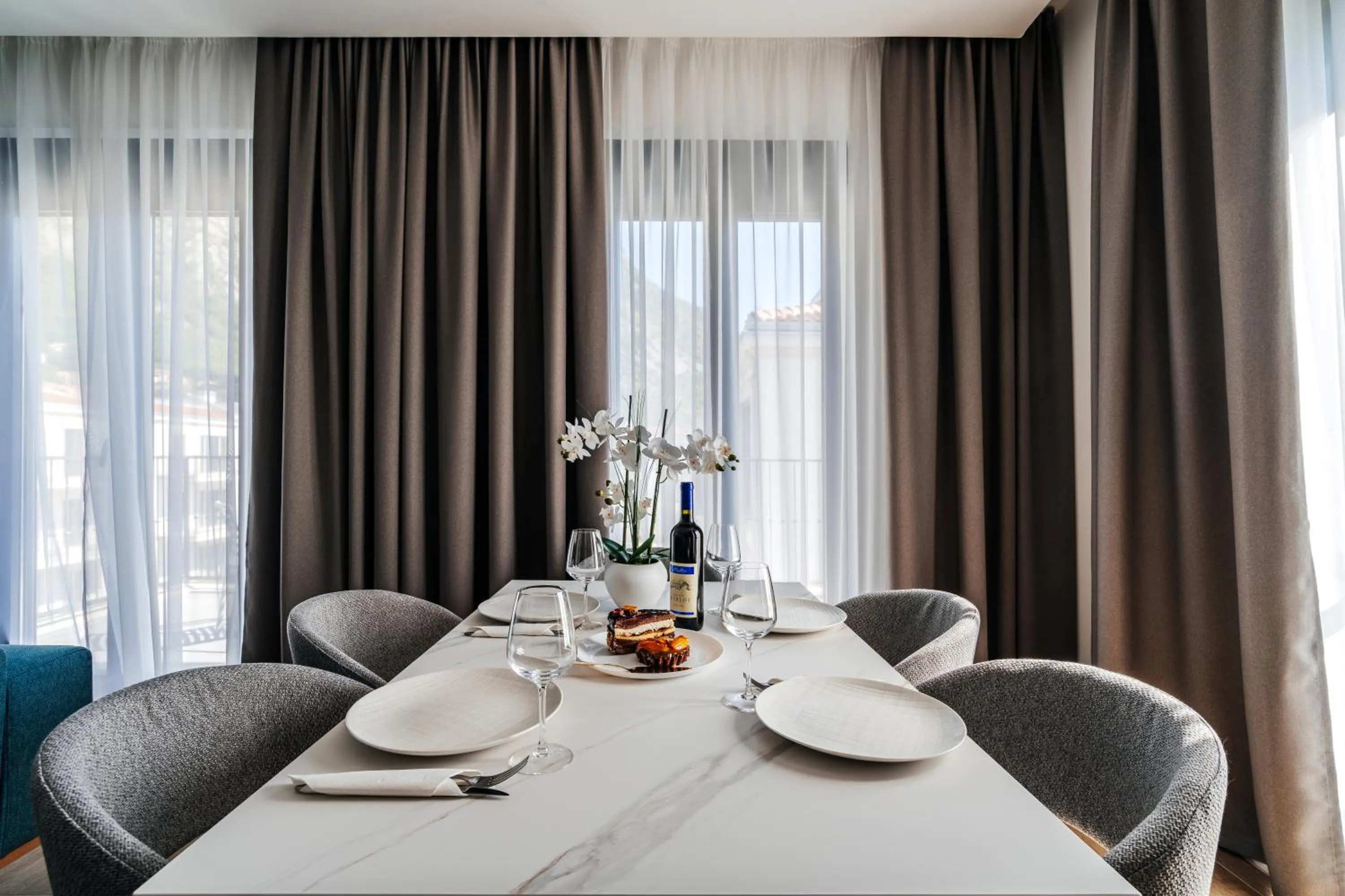 Dining area in Risan Bay