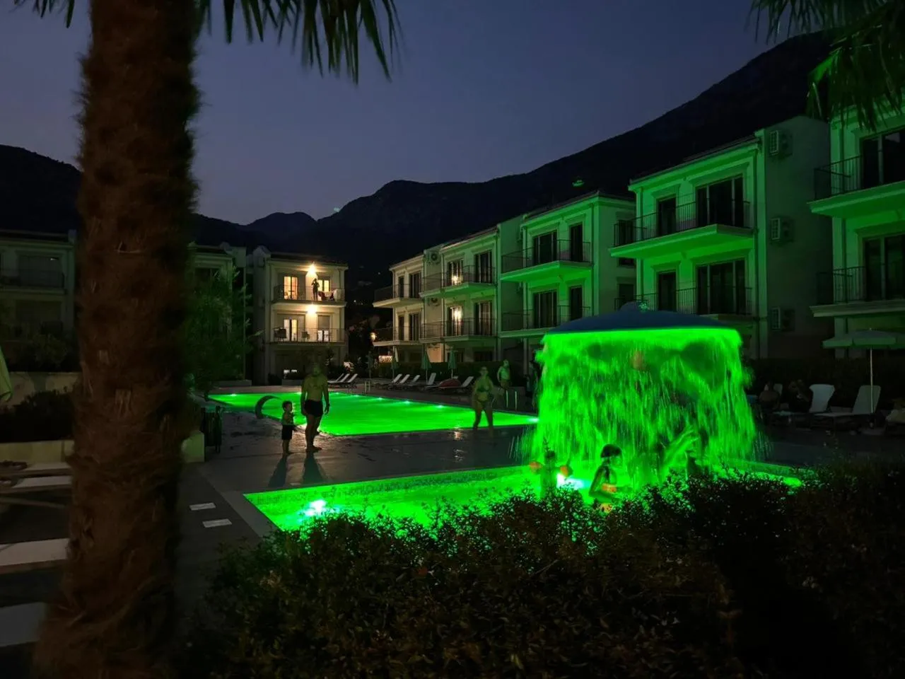 Property building in Risan Bay