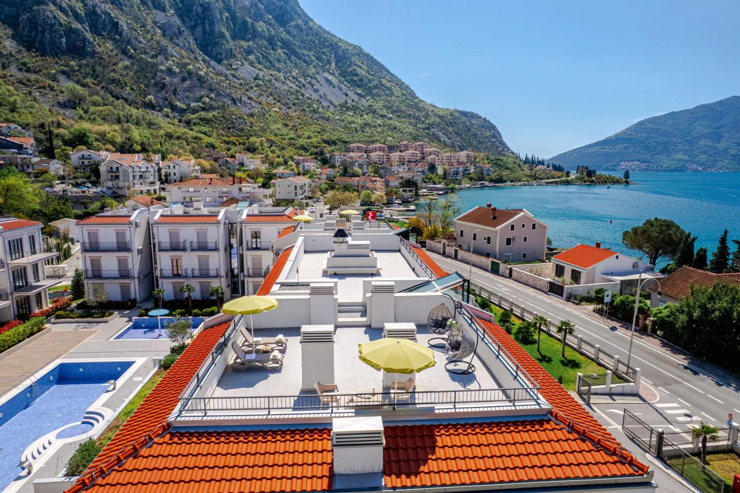 Property building in Risan Bay